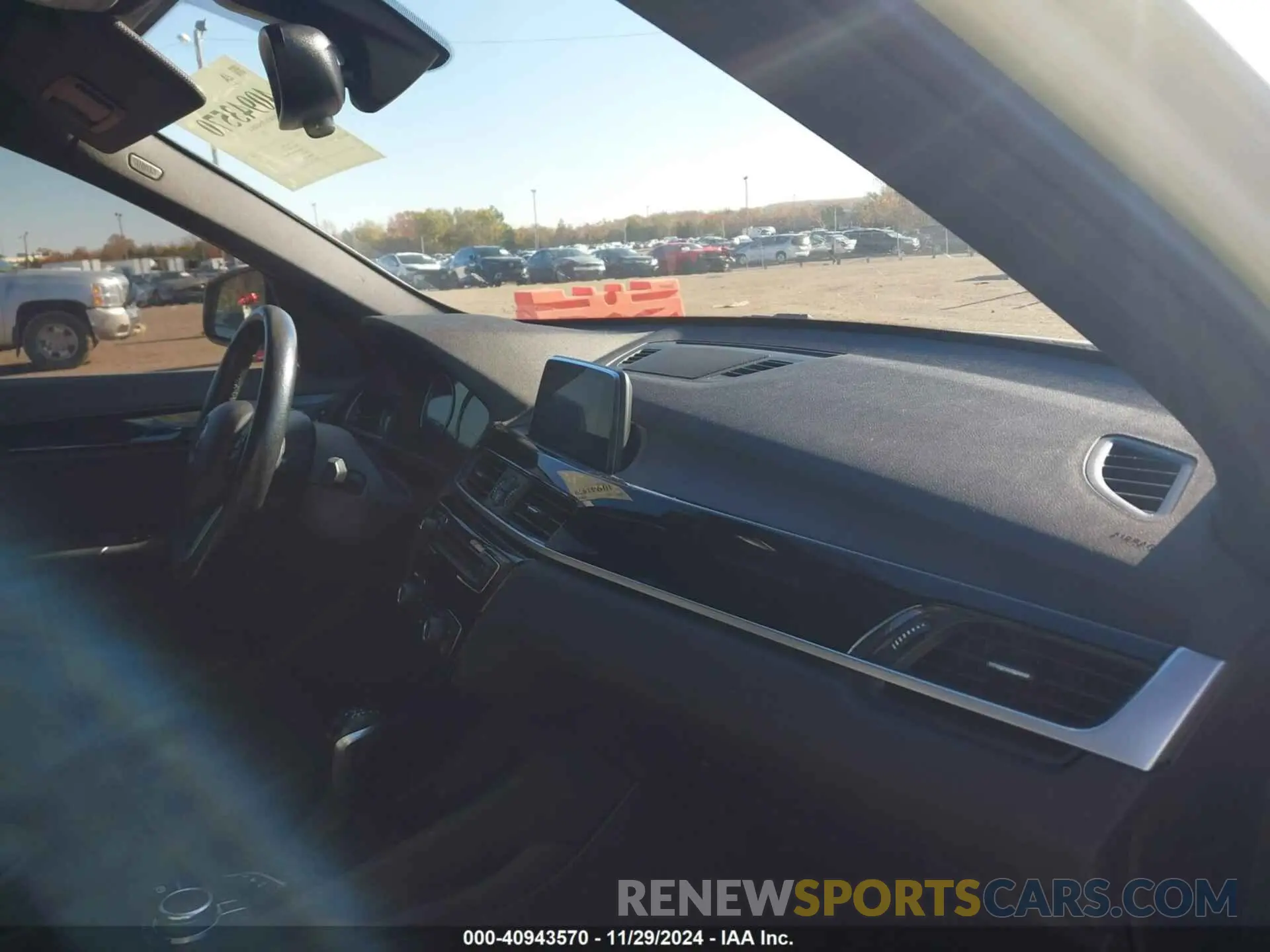 5 Photograph of a damaged car WBXHU7C51K5L10822 BMW X1 2019