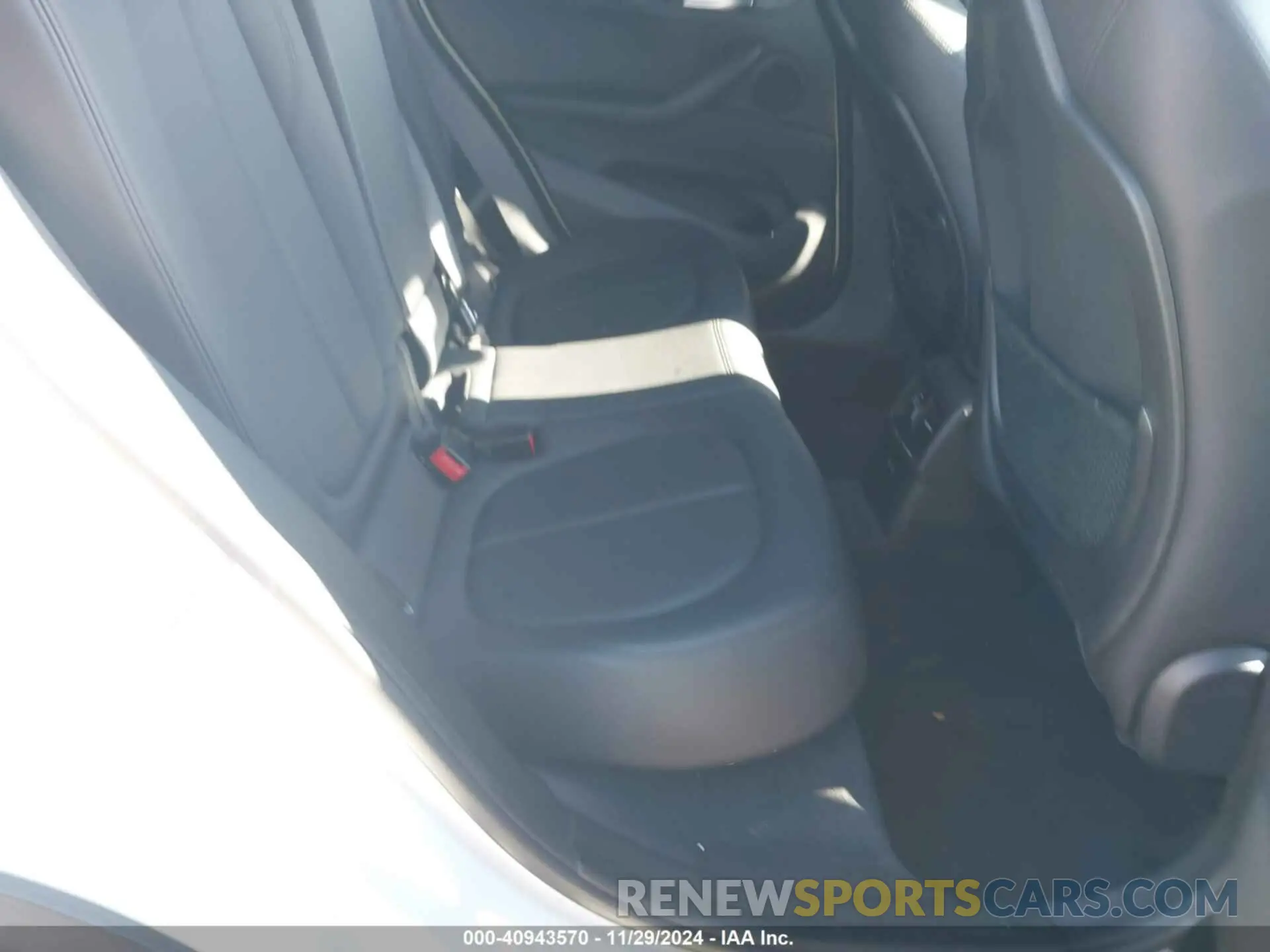 8 Photograph of a damaged car WBXHU7C51K5L10822 BMW X1 2019