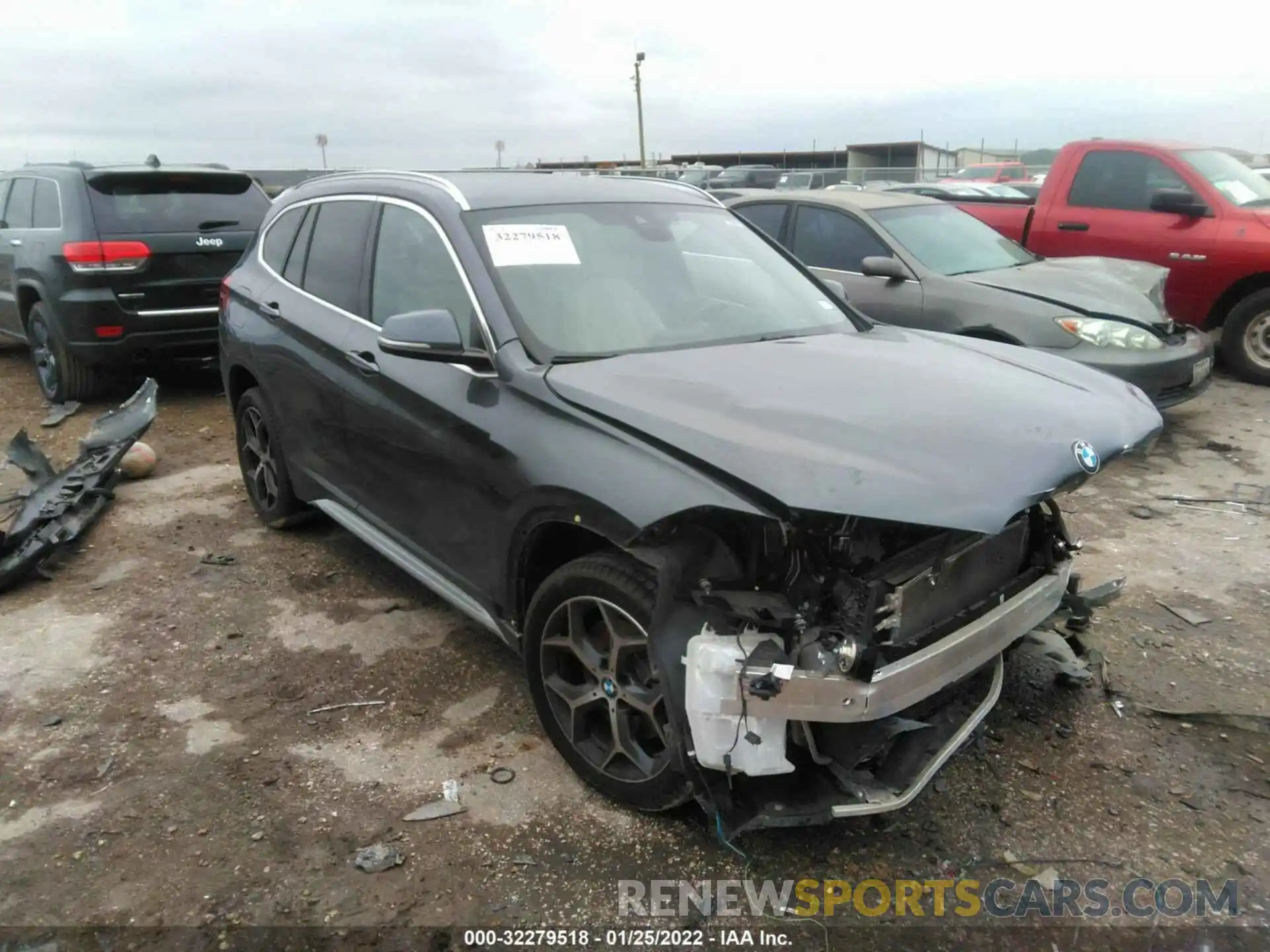 1 Photograph of a damaged car WBXHU7C52K3H44262 BMW X1 2019