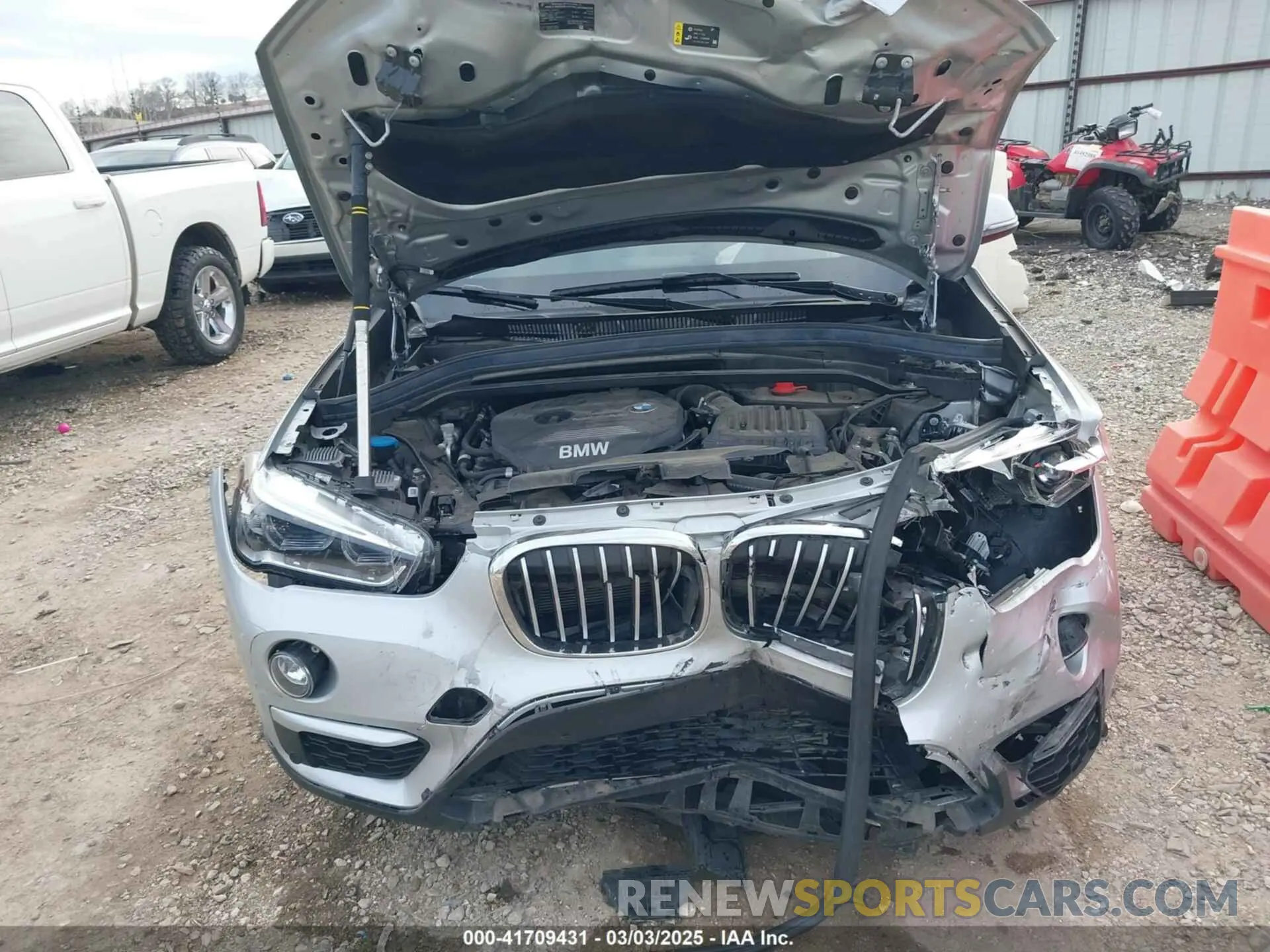 10 Photograph of a damaged car WBXHU7C52K3H44360 BMW X1 2019