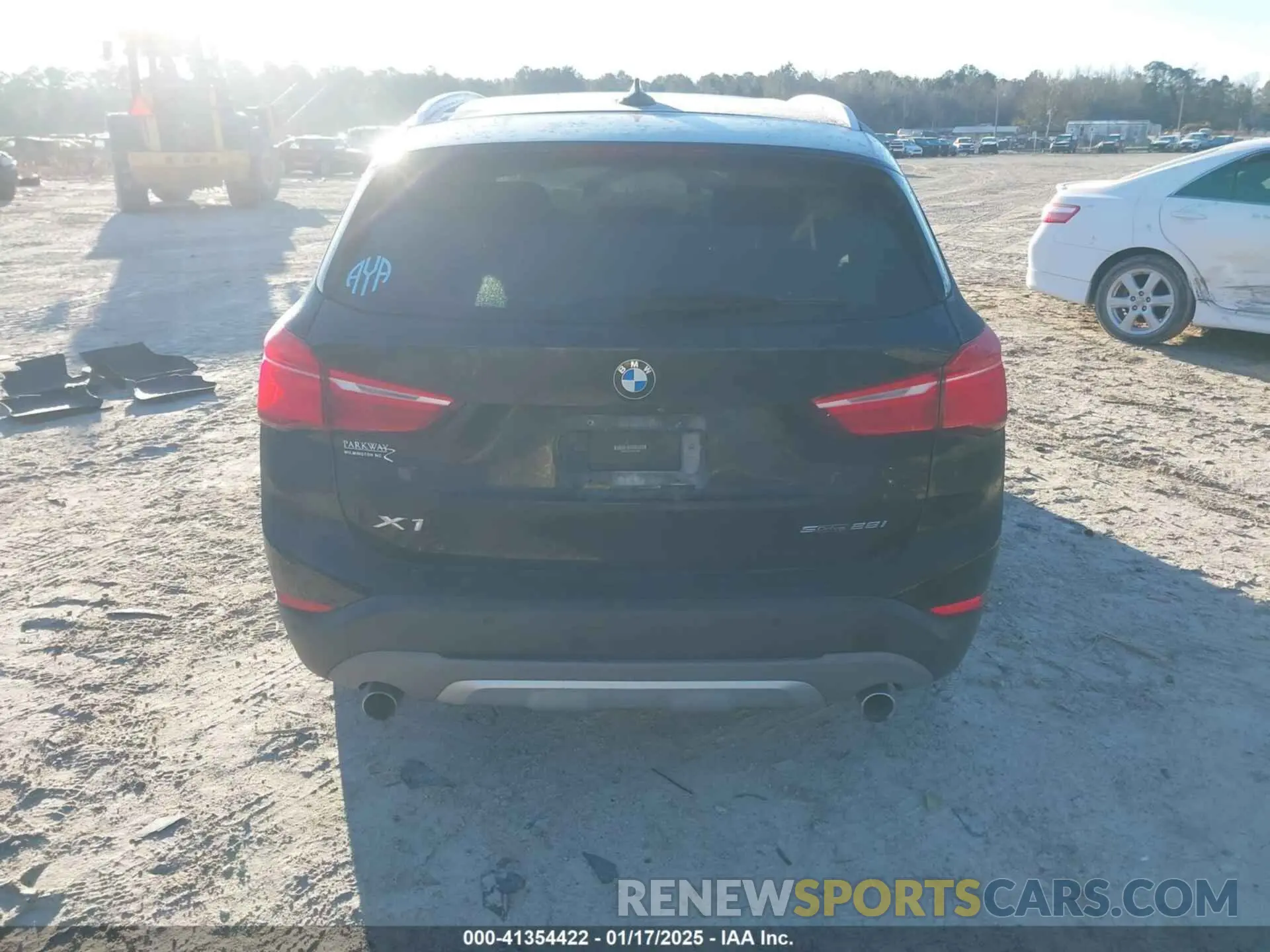 16 Photograph of a damaged car WBXHU7C52K5L11560 BMW X1 2019