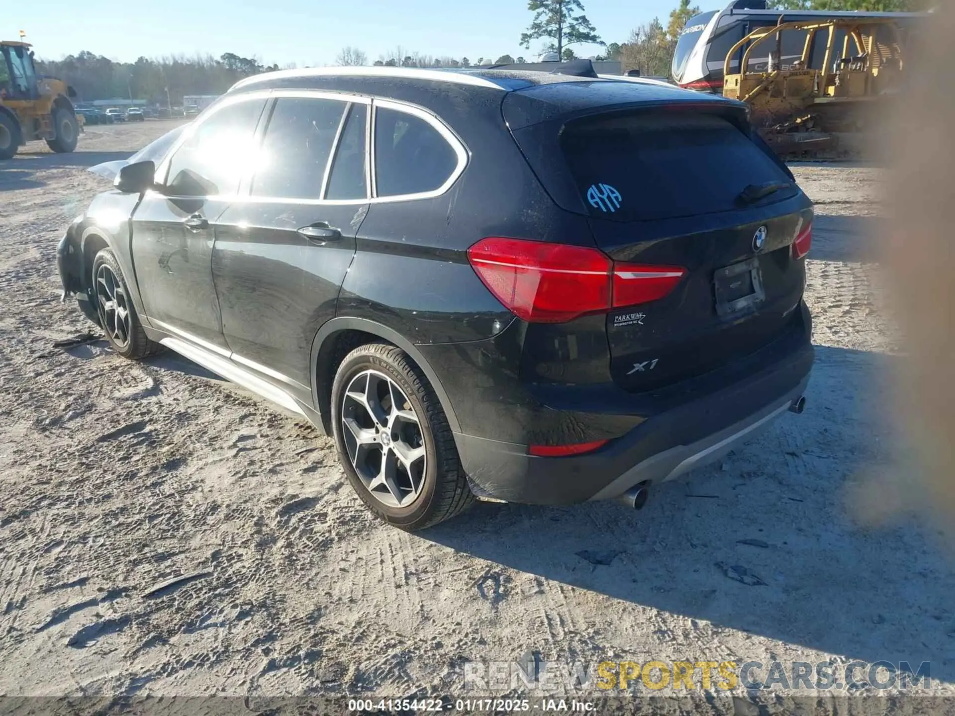 3 Photograph of a damaged car WBXHU7C52K5L11560 BMW X1 2019