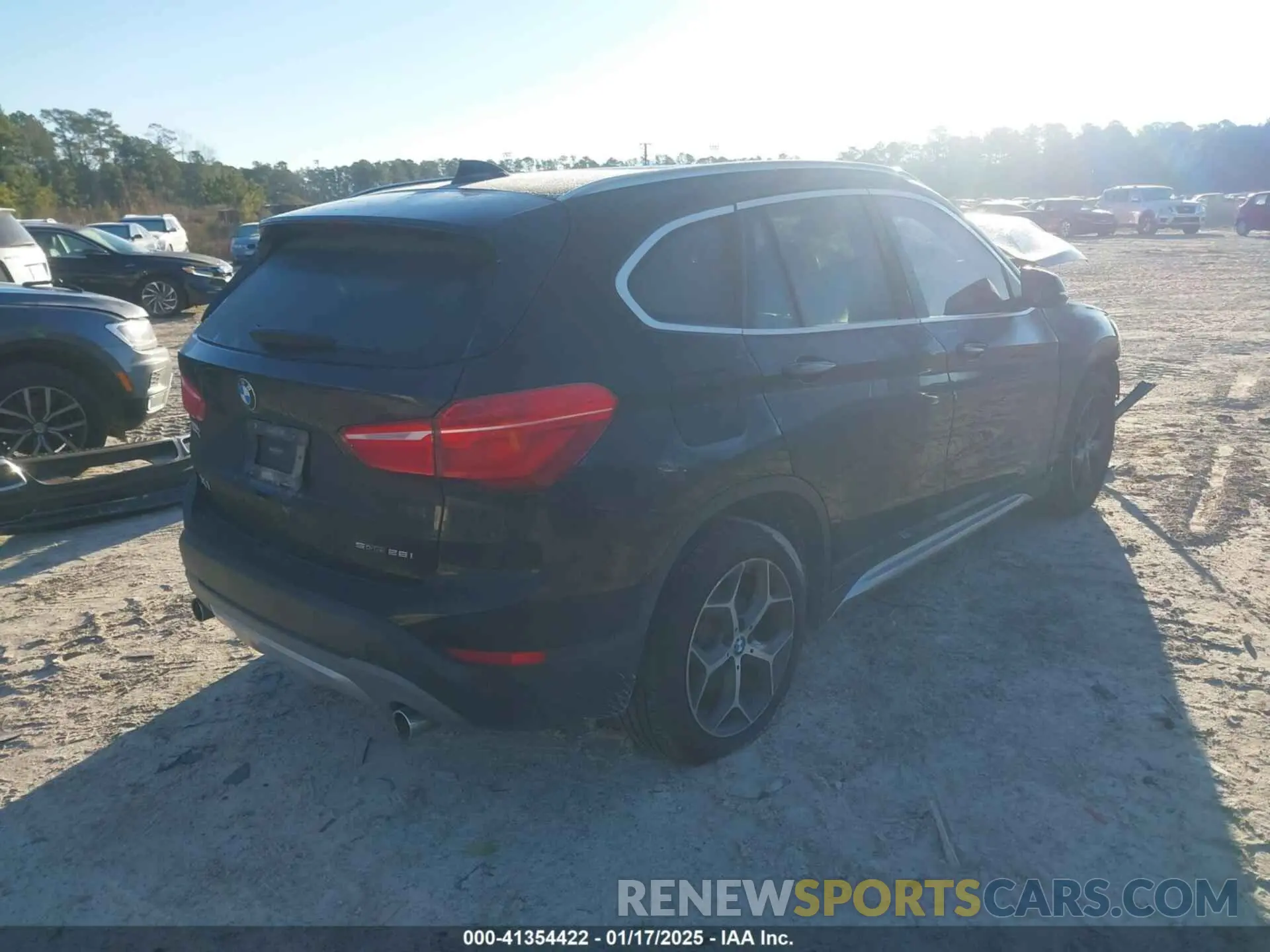 4 Photograph of a damaged car WBXHU7C52K5L11560 BMW X1 2019