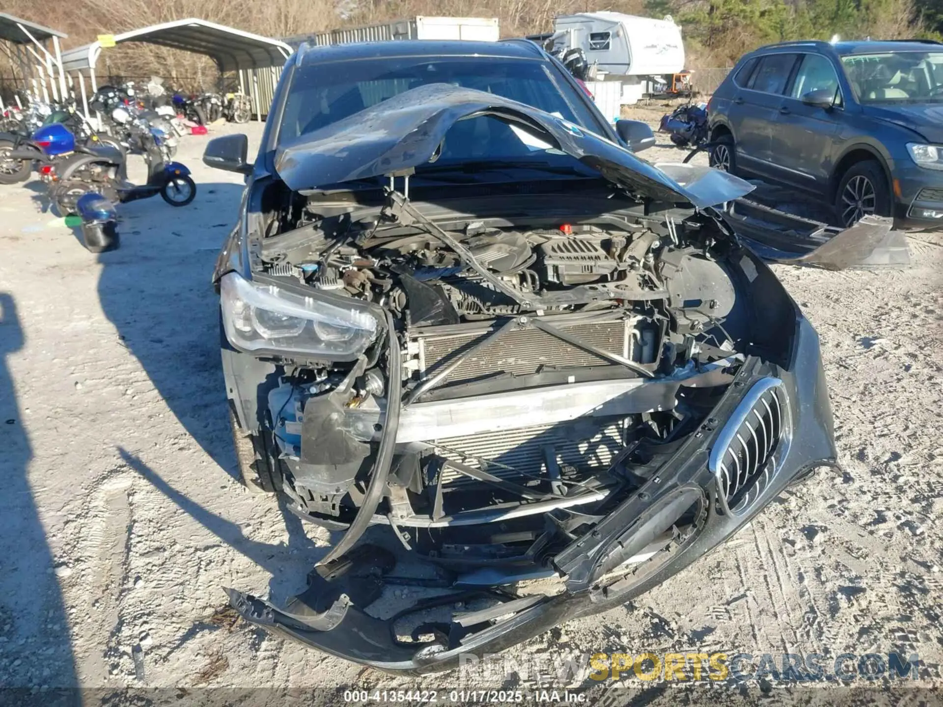 6 Photograph of a damaged car WBXHU7C52K5L11560 BMW X1 2019