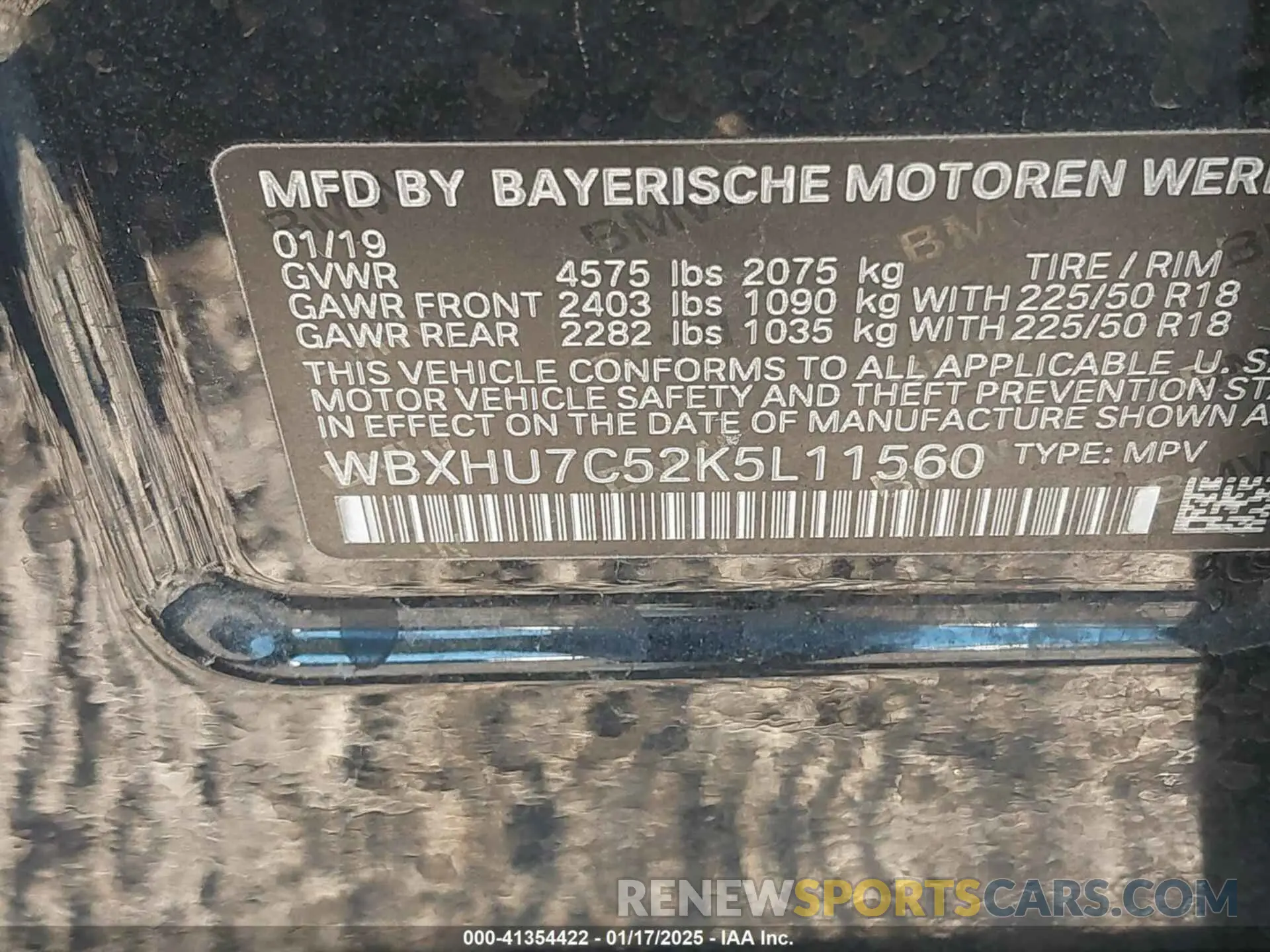 9 Photograph of a damaged car WBXHU7C52K5L11560 BMW X1 2019