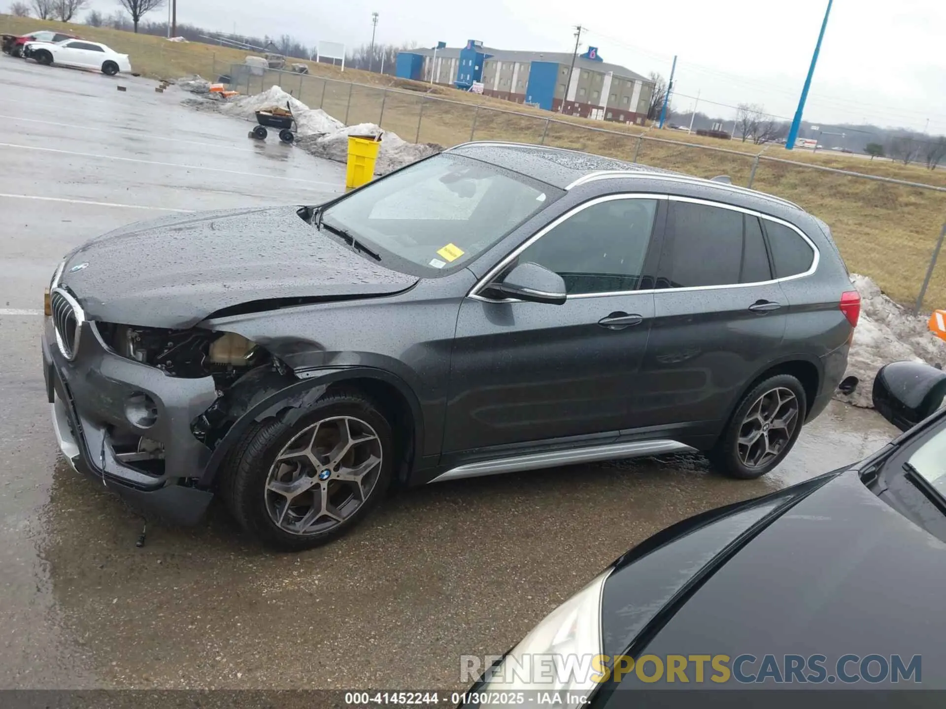 15 Photograph of a damaged car WBXHU7C52K5L12160 BMW X1 2019