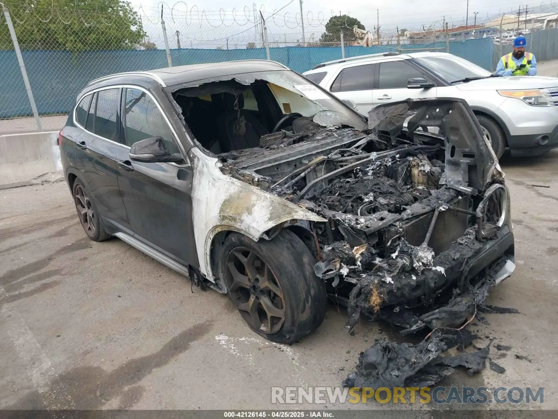 1 Photograph of a damaged car WBXHU7C55K5L10581 BMW X1 2019