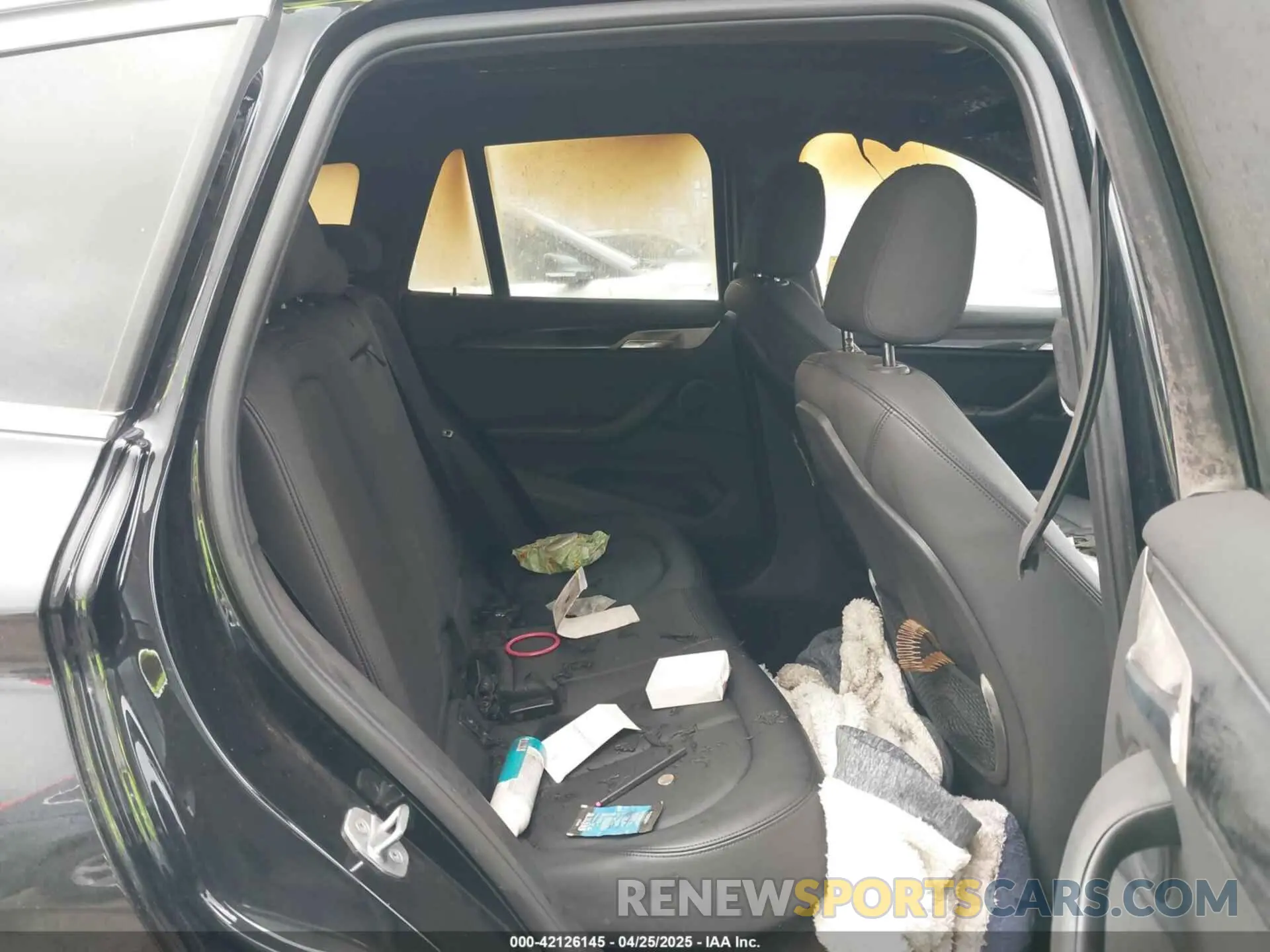 8 Photograph of a damaged car WBXHU7C55K5L10581 BMW X1 2019