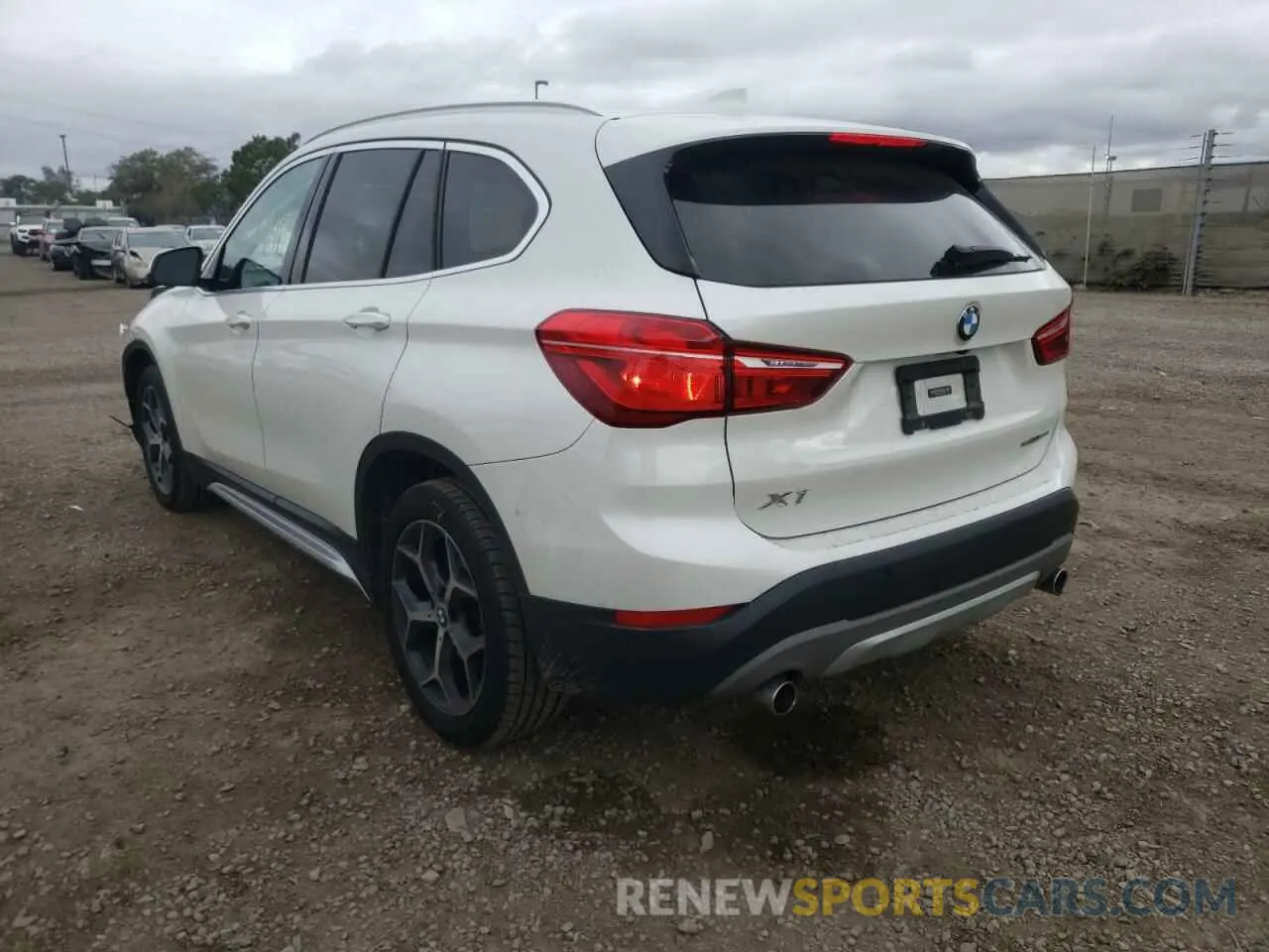 3 Photograph of a damaged car WBXHU7C56K5L11058 BMW X1 2019