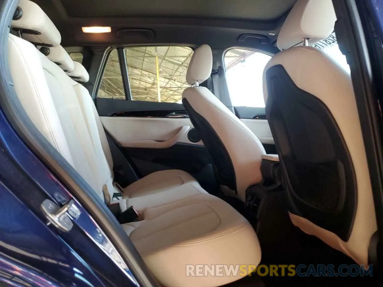 10 Photograph of a damaged car WBXHU7C57K3H46055 BMW X1 2019