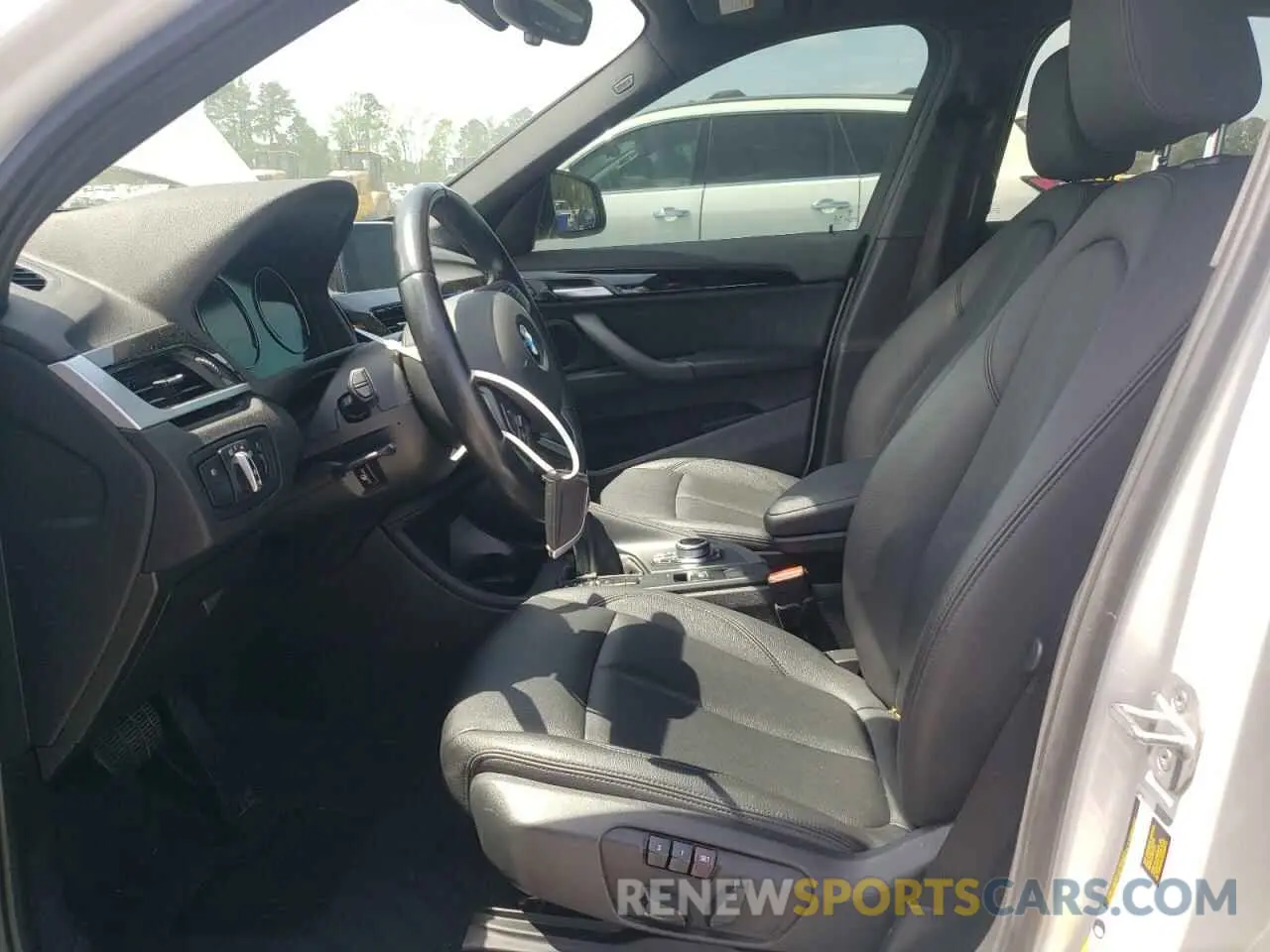 7 Photograph of a damaged car WBXHU7C58K5N43757 BMW X1 2019