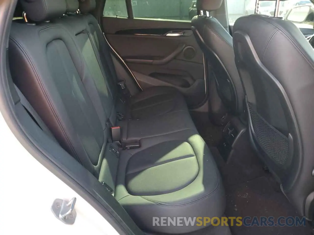 10 Photograph of a damaged car WBXHU7C5XK3H44607 BMW X1 2019