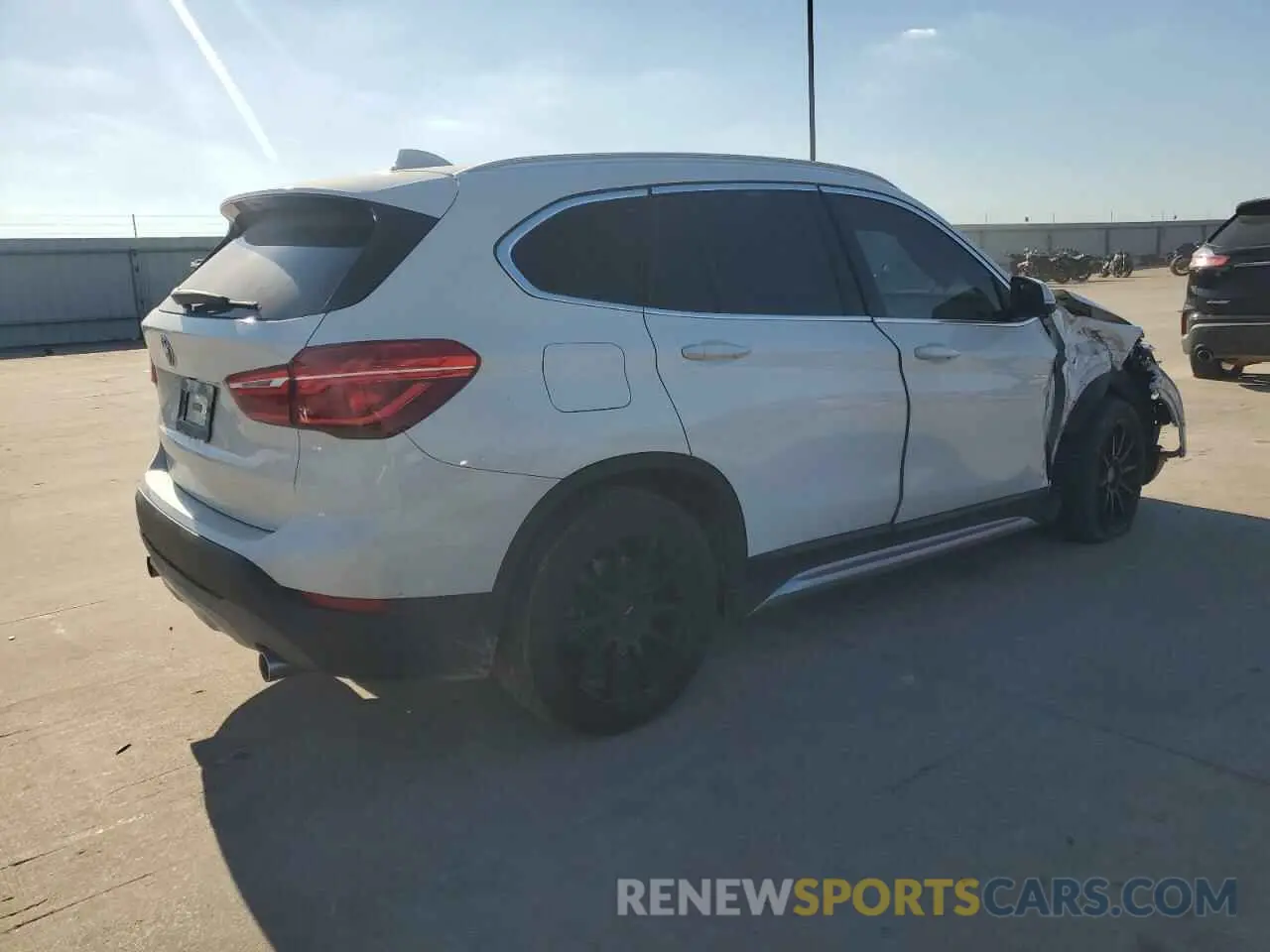 3 Photograph of a damaged car WBXHU7C5XK3H44607 BMW X1 2019