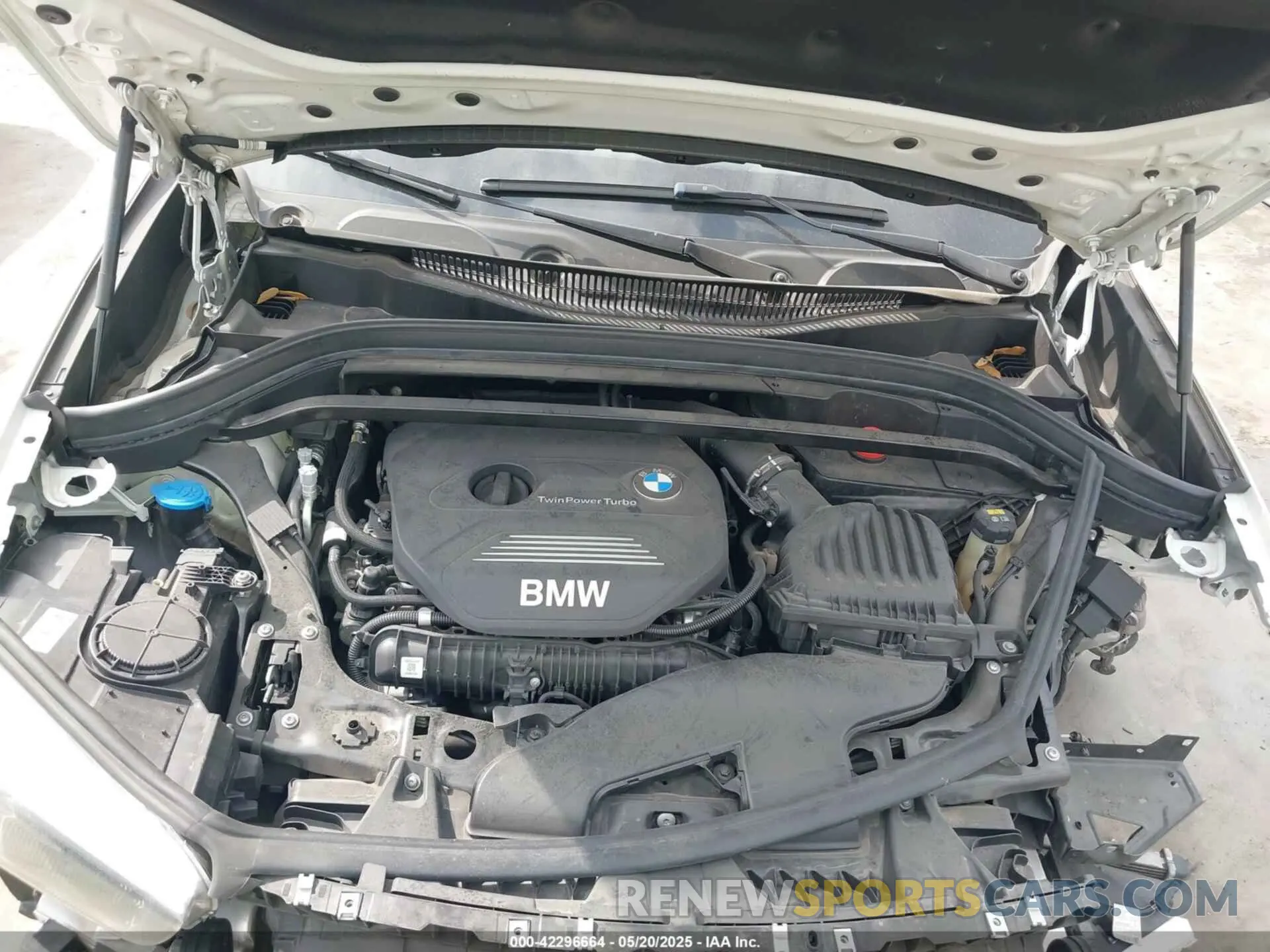 10 Photograph of a damaged car WBXHU7C5XK3H45207 BMW X1 2019