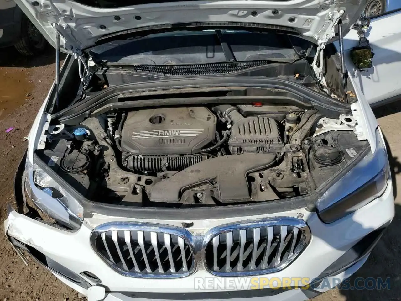 14 Photograph of a damaged car WBXJG7C01L5P73297 BMW X1 2020