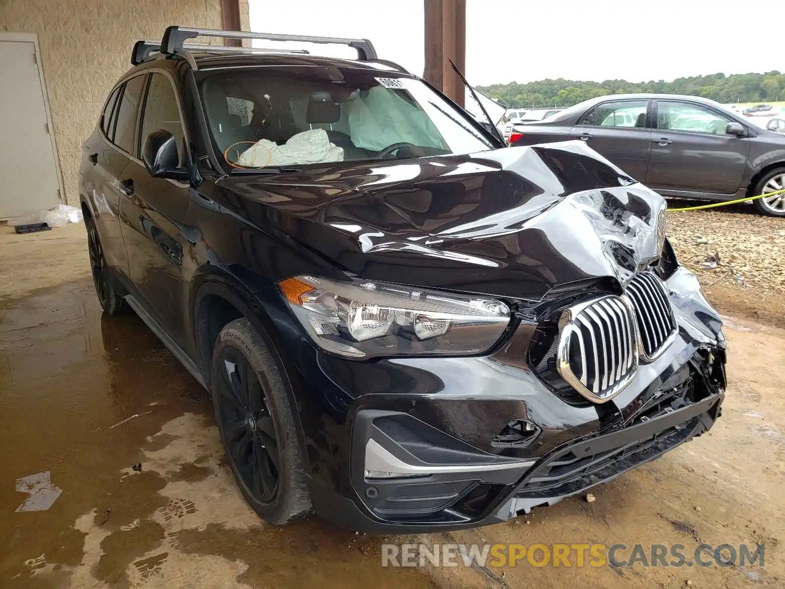 1 Photograph of a damaged car WBXJG7C01L5R91336 BMW X1 2020