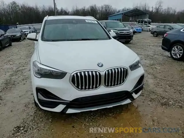 12 Photograph of a damaged car WBXJG7C04L5P25535 BMW X1 2020
