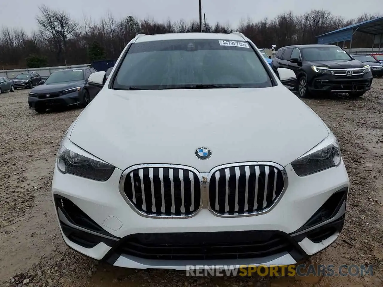 5 Photograph of a damaged car WBXJG7C04L5P25535 BMW X1 2020