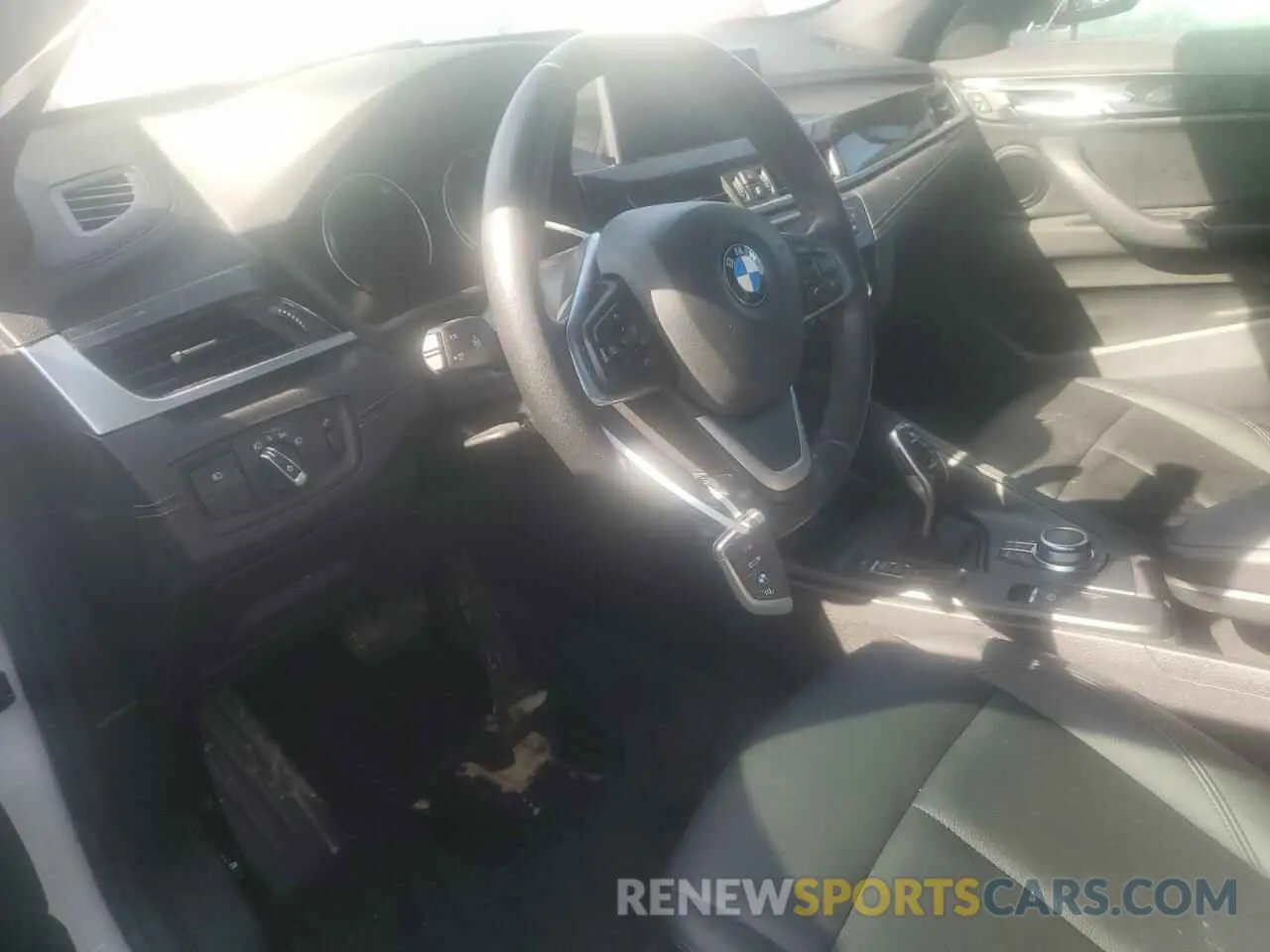 7 Photograph of a damaged car WBXJG7C04L5P25535 BMW X1 2020