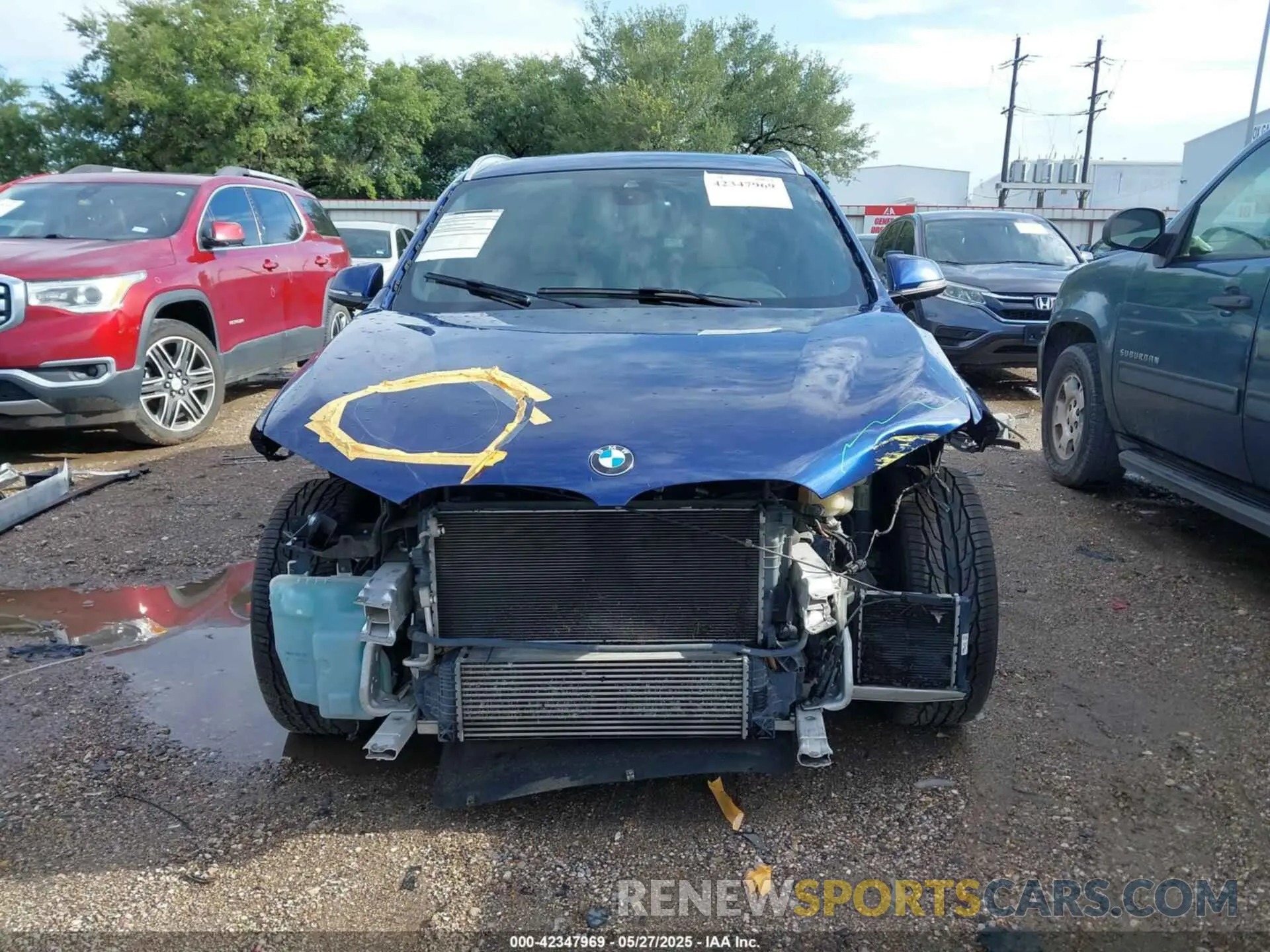 13 Photograph of a damaged car WBXJG7C04L5R54328 BMW X1 2020