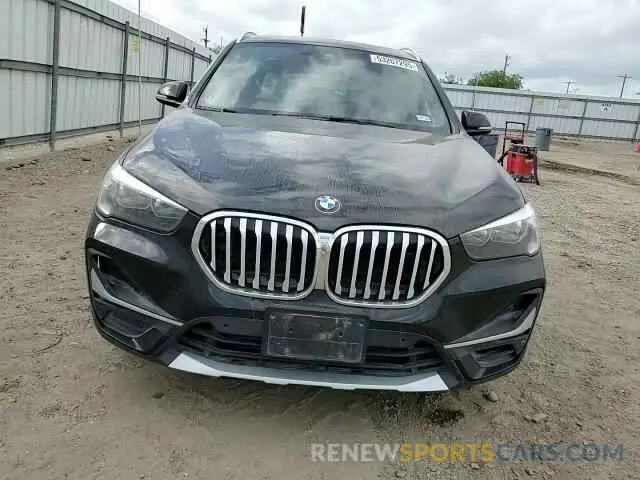 11 Photograph of a damaged car WBXJG7C05L5P30369 BMW X1 2020