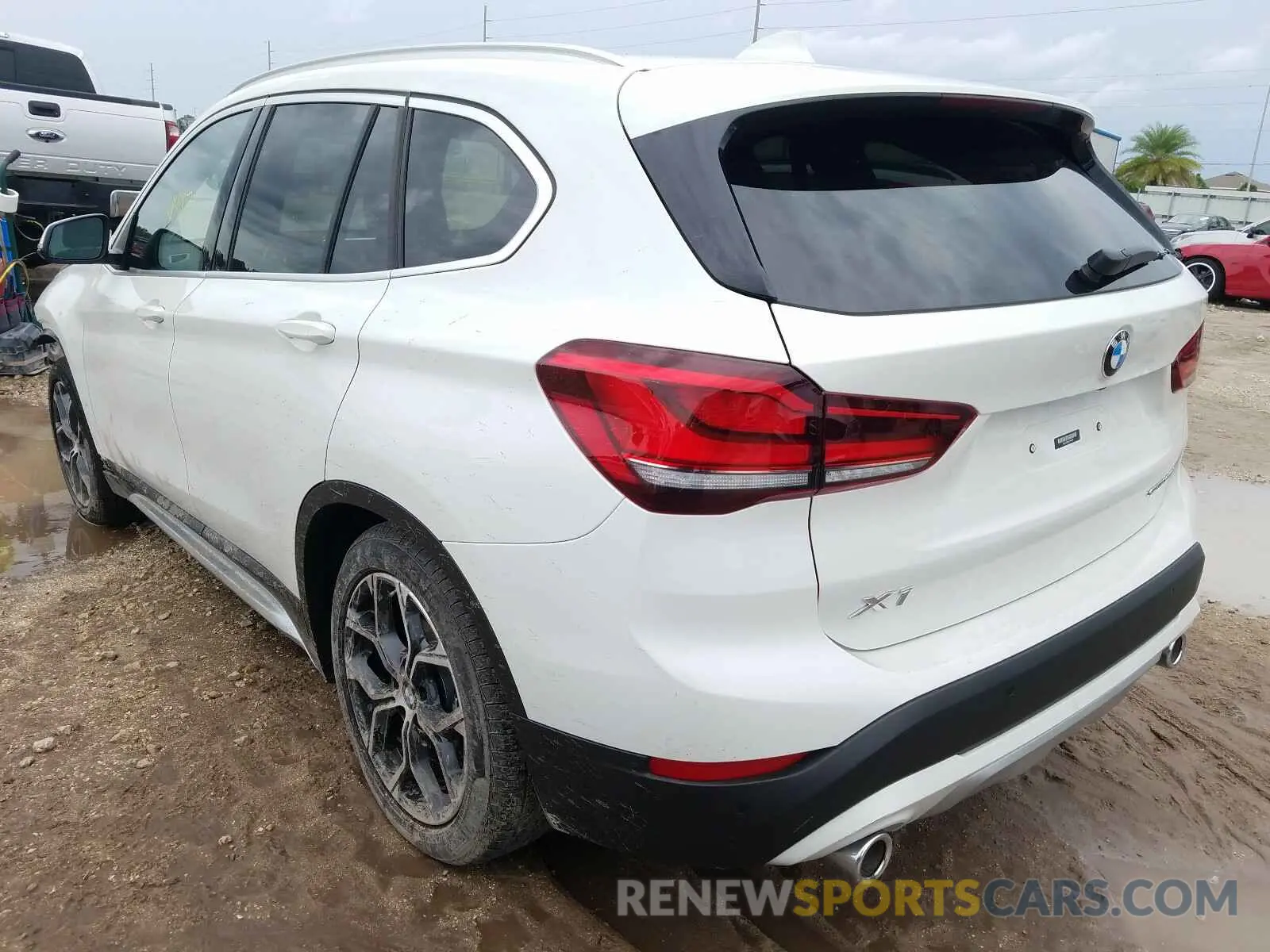 3 Photograph of a damaged car WBXJG7C05L5P46846 BMW X1 2020