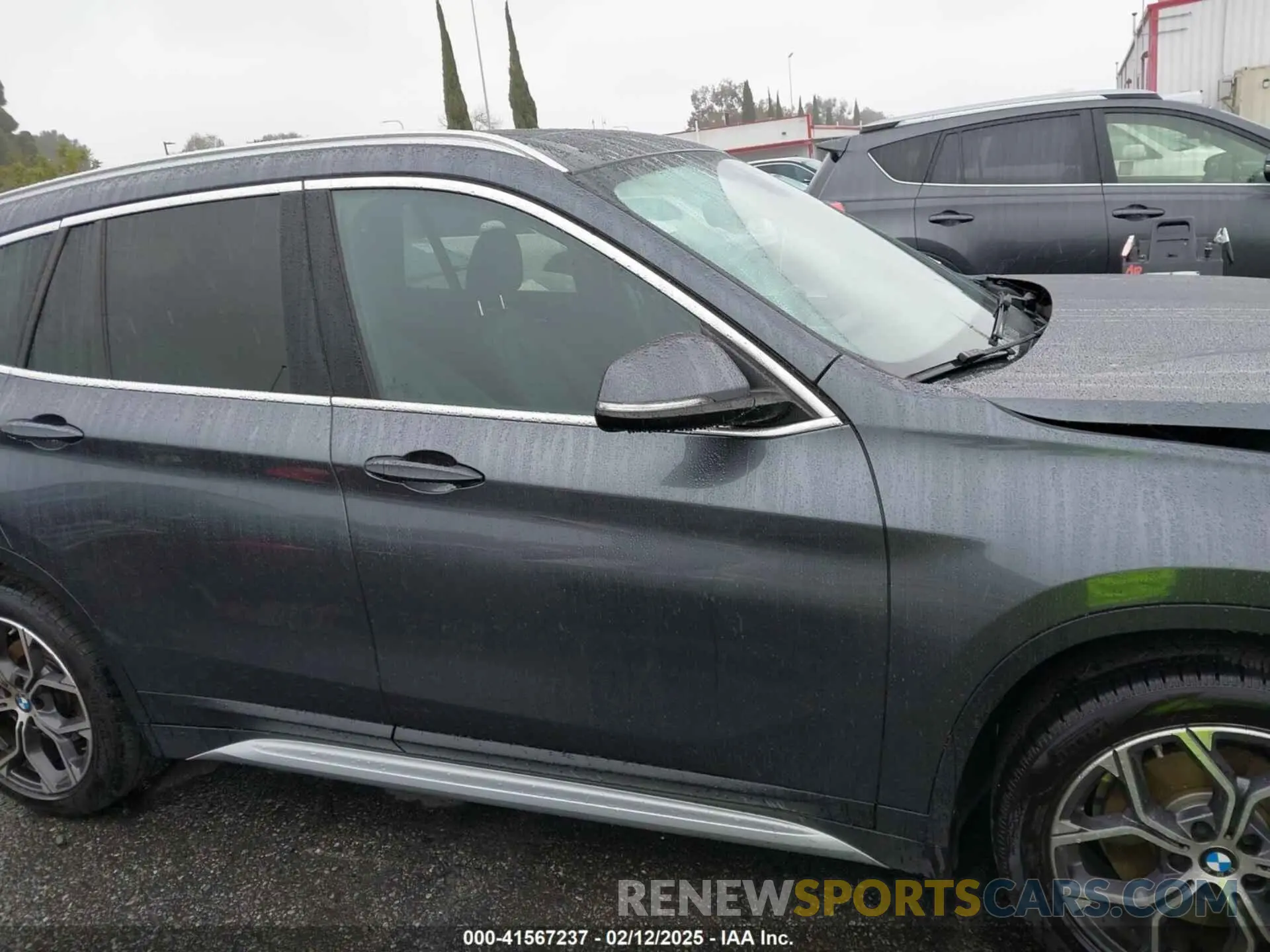 14 Photograph of a damaged car WBXJG7C05L5R44276 BMW X1 2020
