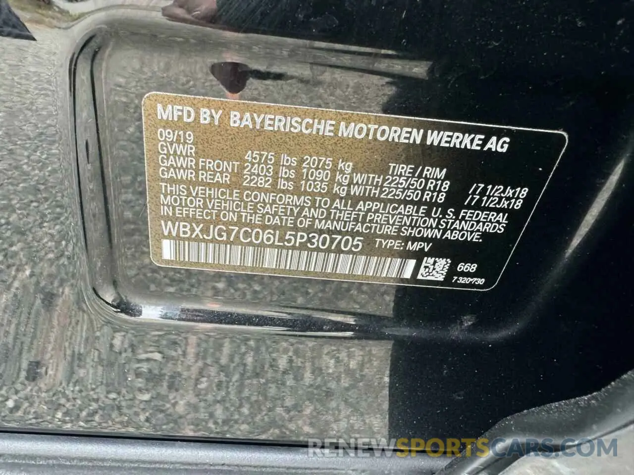 10 Photograph of a damaged car WBXJG7C06L5P30705 BMW X1 2020