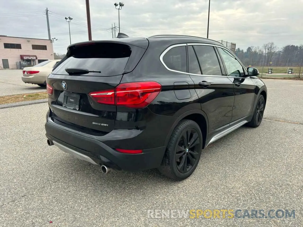 4 Photograph of a damaged car WBXJG7C06L5P30705 BMW X1 2020