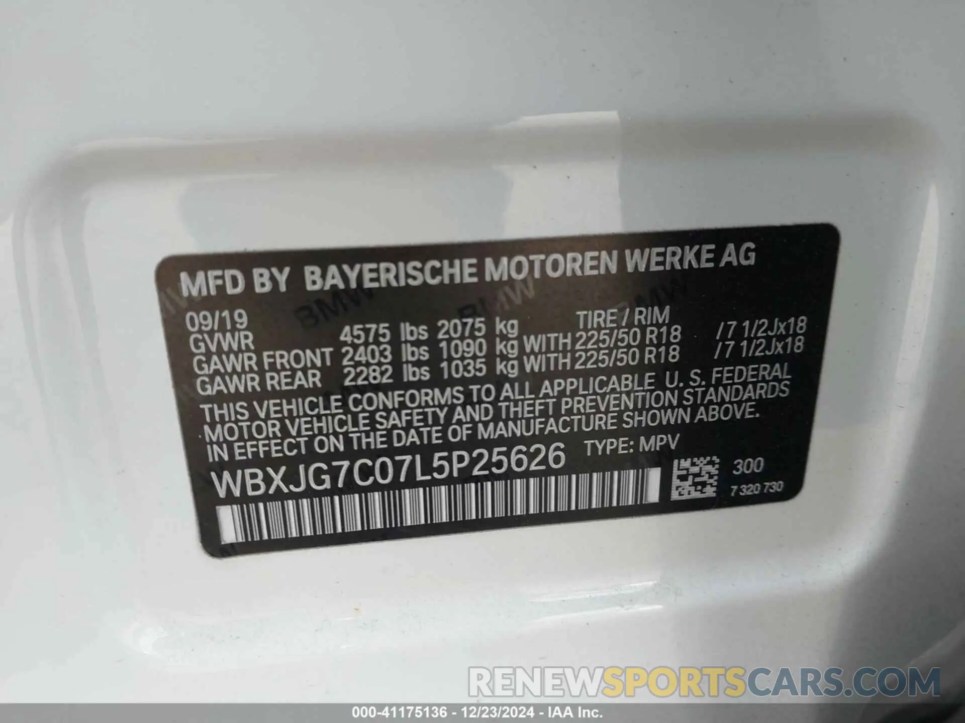 9 Photograph of a damaged car WBXJG7C07L5P25626 BMW X1 2020