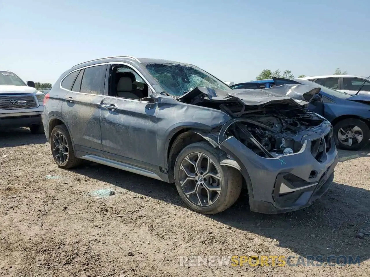 4 Photograph of a damaged car WBXJG7C07L5P30390 BMW X1 2020