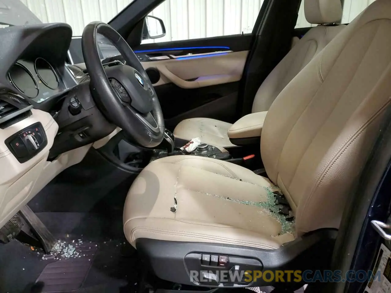 7 Photograph of a damaged car WBXJG9C01L5P36083 BMW X1 2020