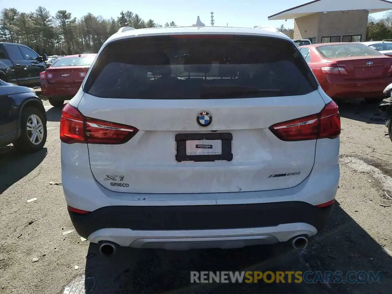 6 Photograph of a damaged car WBXJG9C01L5P56897 BMW X1 2020