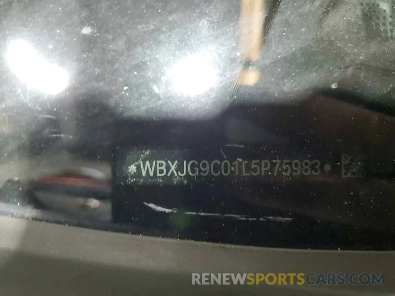 13 Photograph of a damaged car WBXJG9C01L5P75983 BMW X1 2020