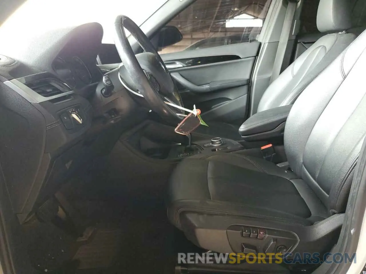 7 Photograph of a damaged car WBXJG9C04L5P87254 BMW X1 2020