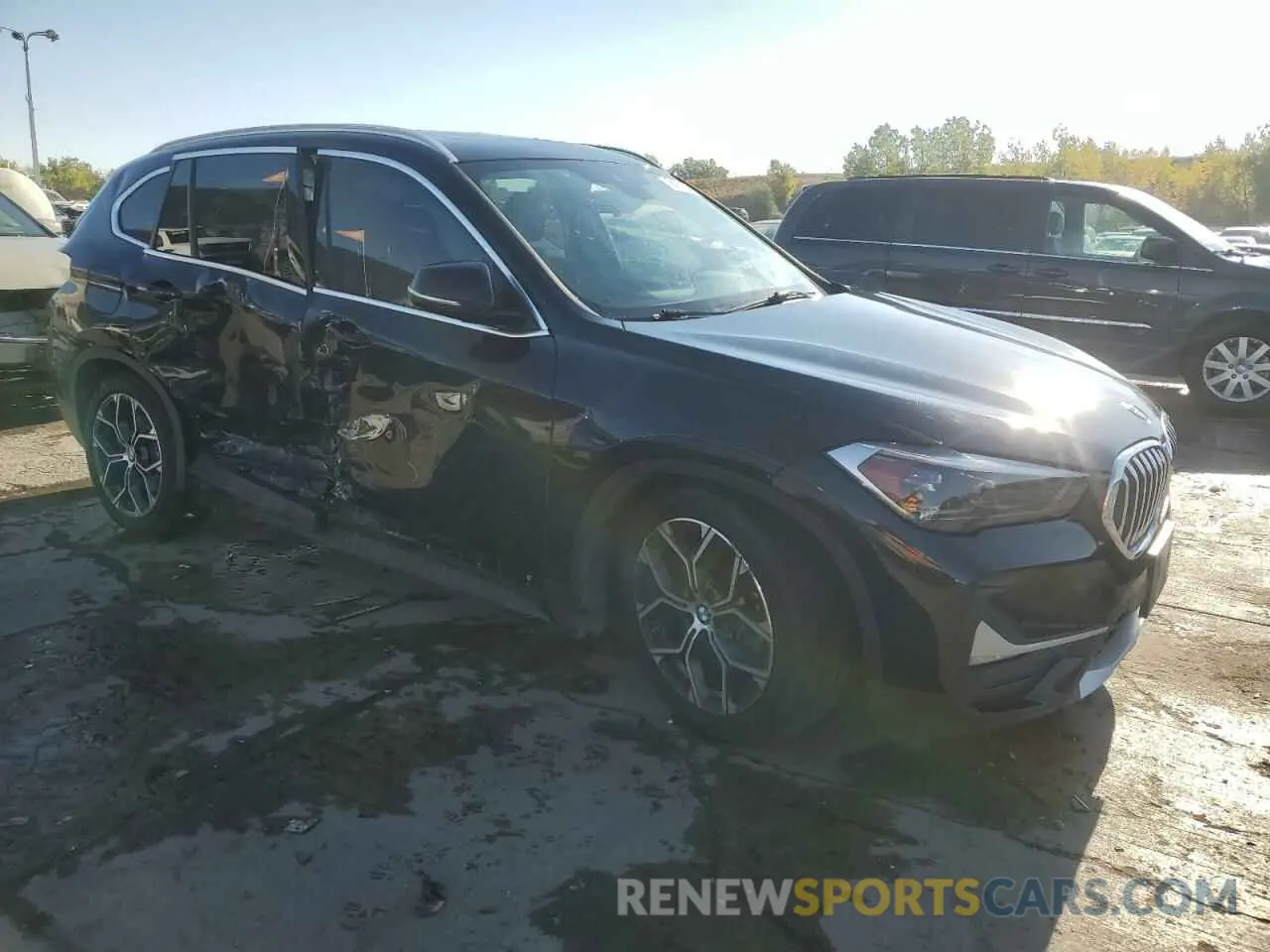 4 Photograph of a damaged car WBXJG9C05L3L30304 BMW X1 2020