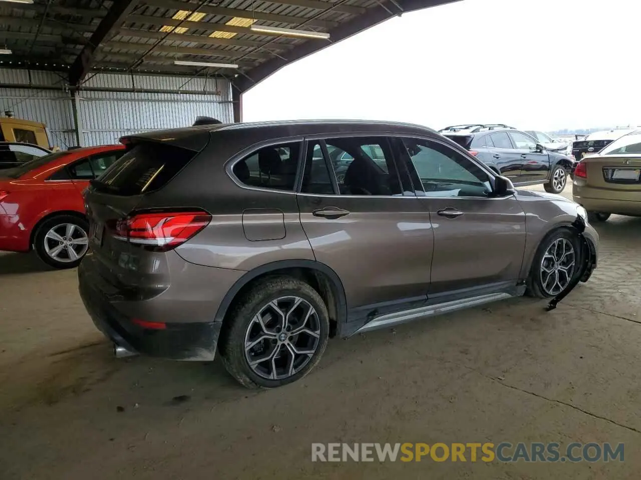 3 Photograph of a damaged car WBXJG9C05L5R40935 BMW X1 2020