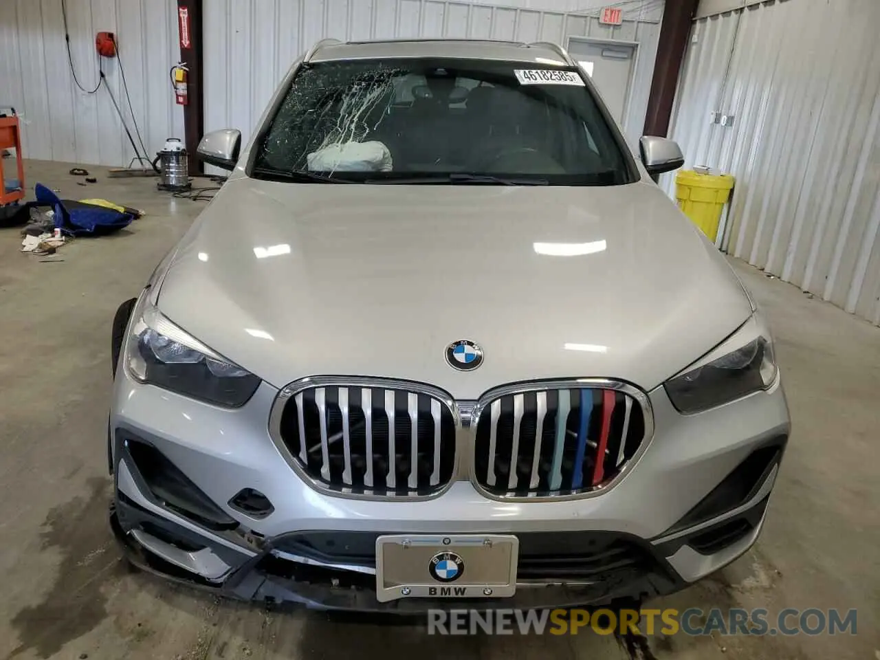 5 Photograph of a damaged car WBXJG9C06L5P94397 BMW X1 2020