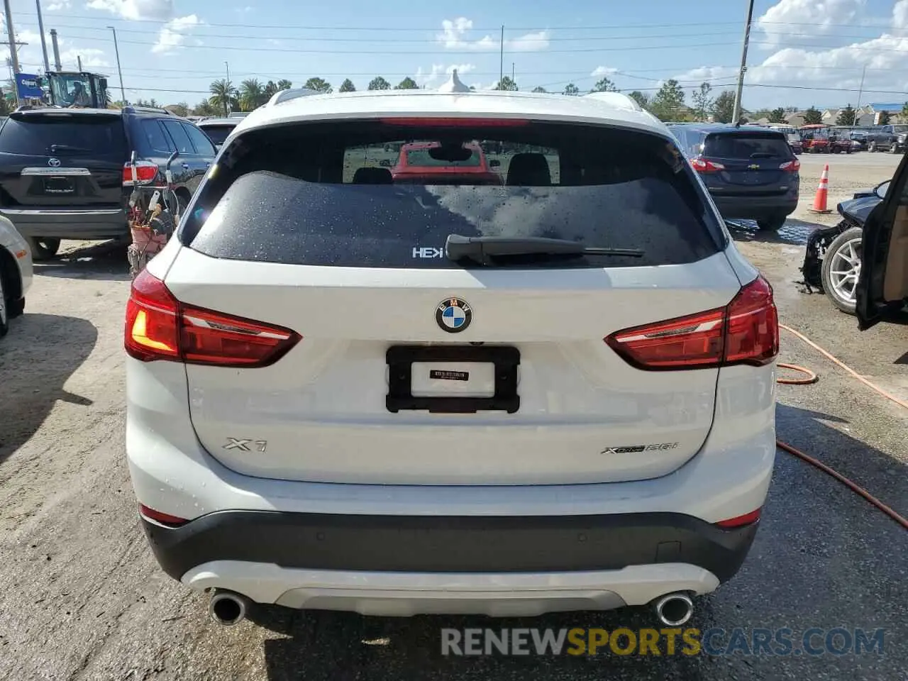 6 Photograph of a damaged car WBXJG9C06L5R33704 BMW X1 2020