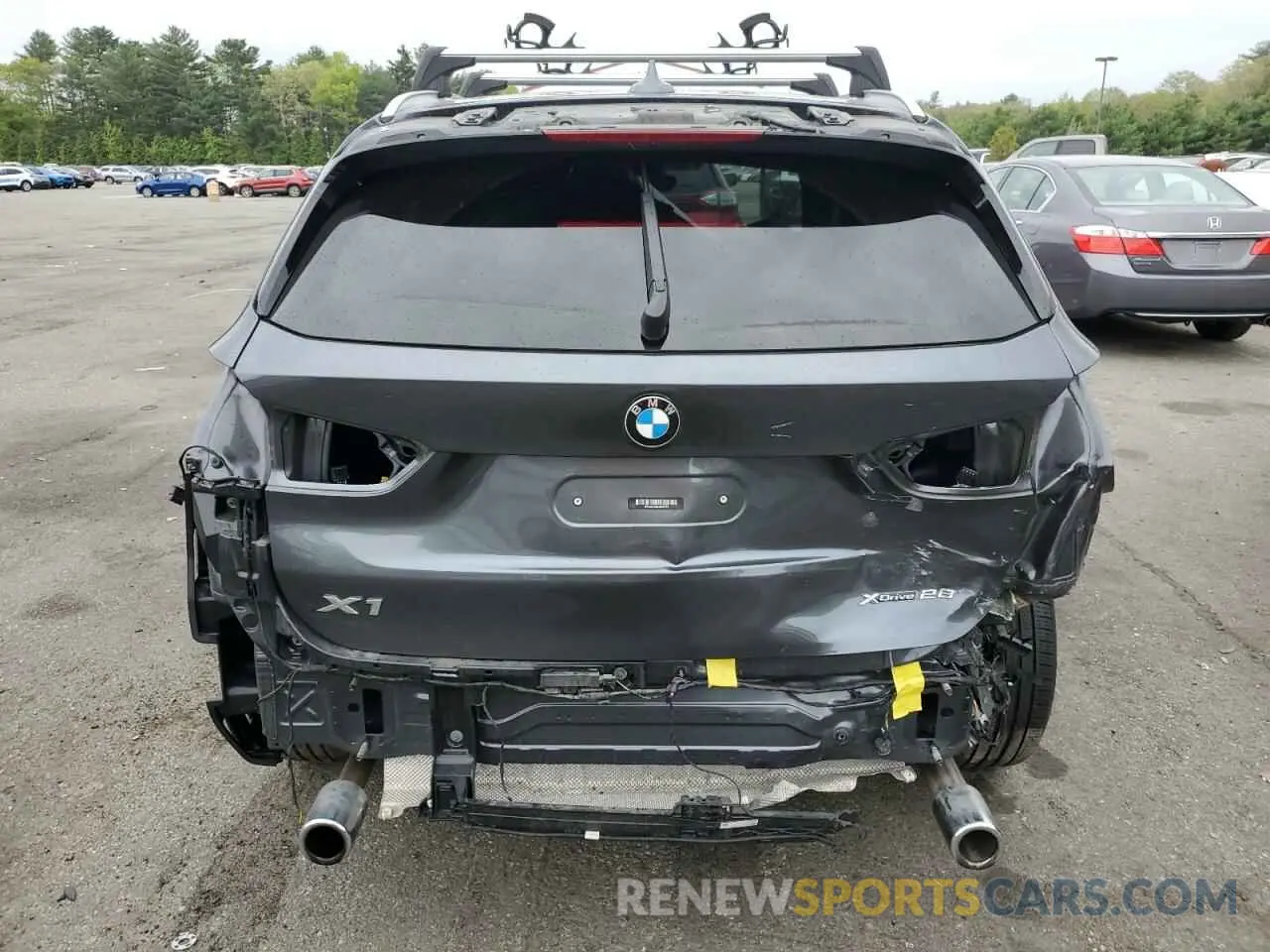 6 Photograph of a damaged car WBXJG9C06L5R70557 BMW X1 2020
