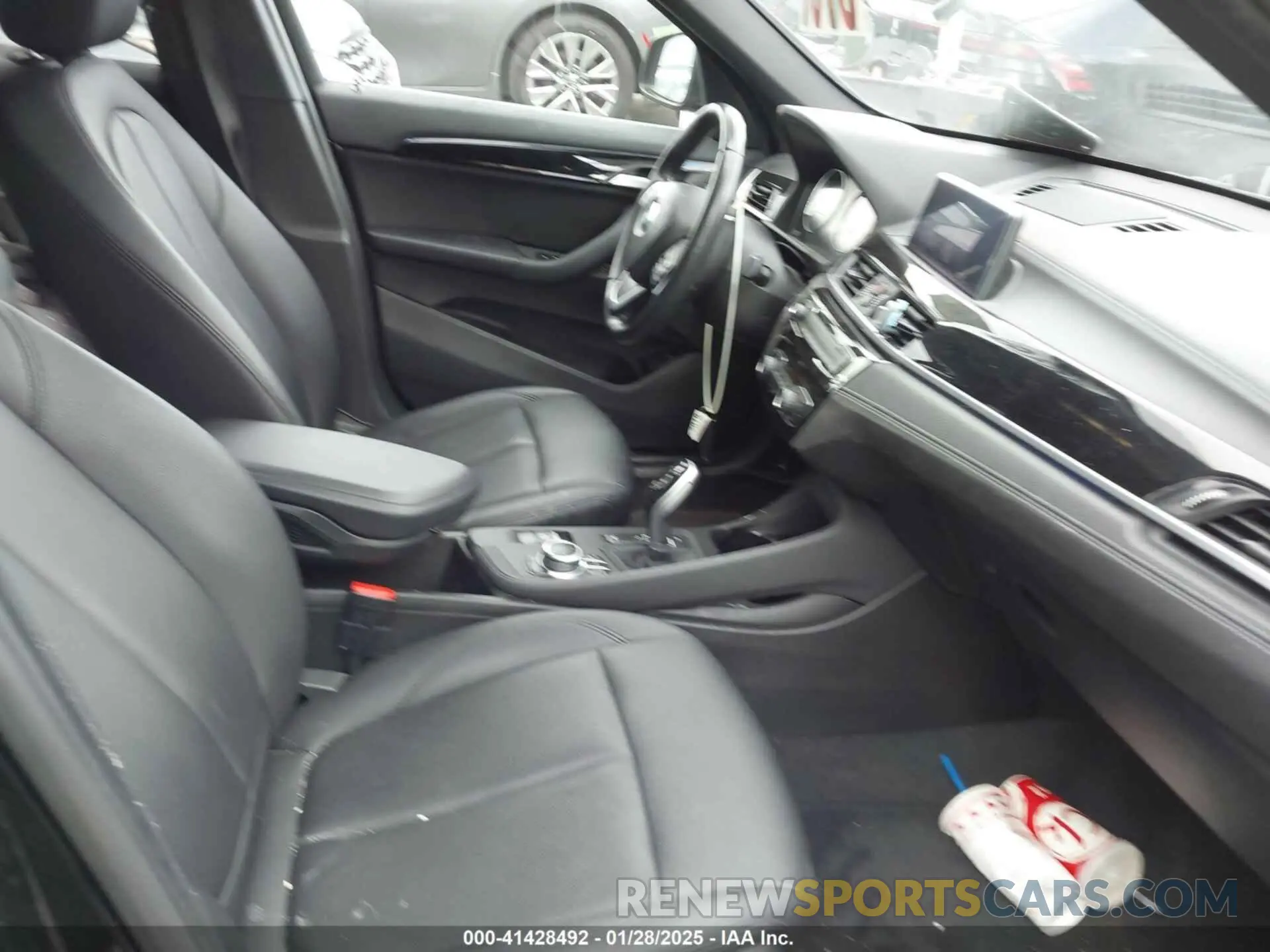 5 Photograph of a damaged car WBXJG9C09L5R01054 BMW X1 2020