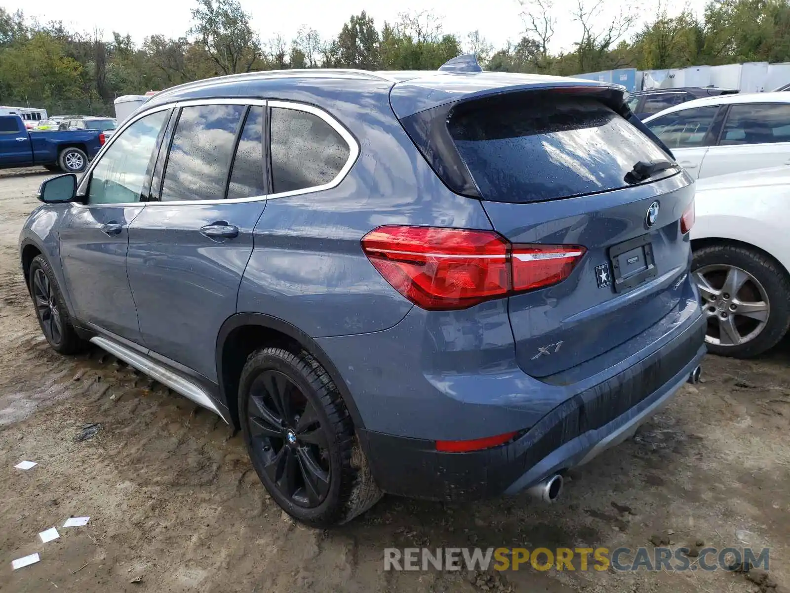 3 Photograph of a damaged car WBXJG9C09L5R48682 BMW X1 2020