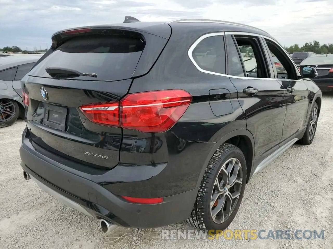 3 Photograph of a damaged car WBXJG9C0XL5P75870 BMW X1 2020