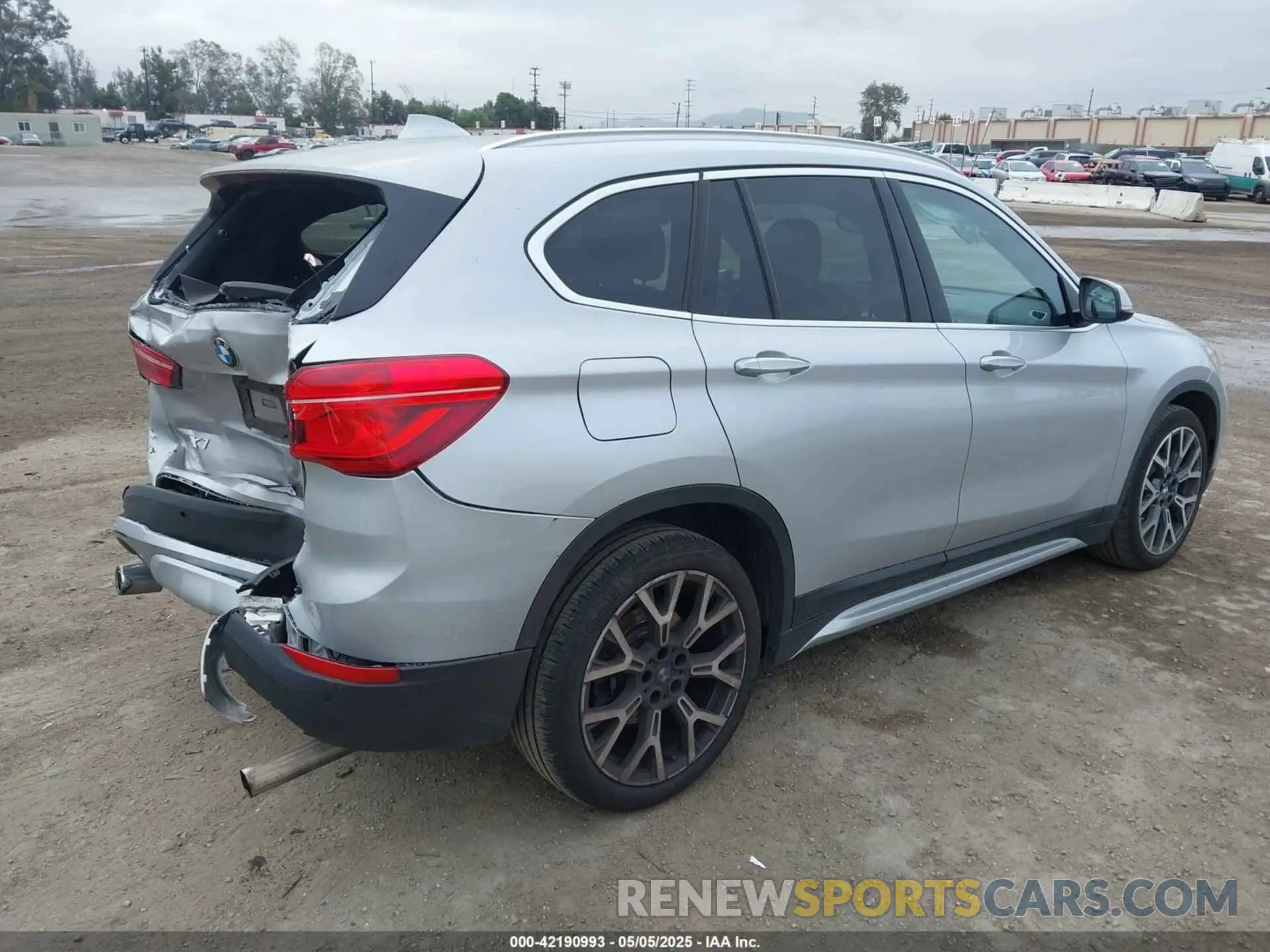 4 Photograph of a damaged car WBXJG7C00M5S58454 BMW X1 2021