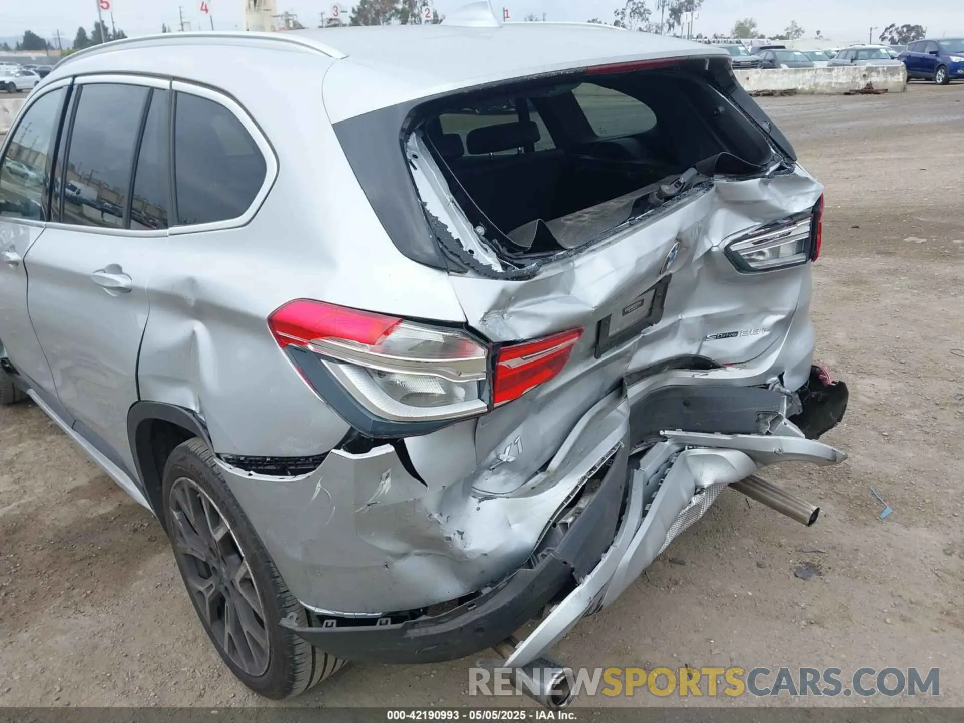 6 Photograph of a damaged car WBXJG7C00M5S58454 BMW X1 2021