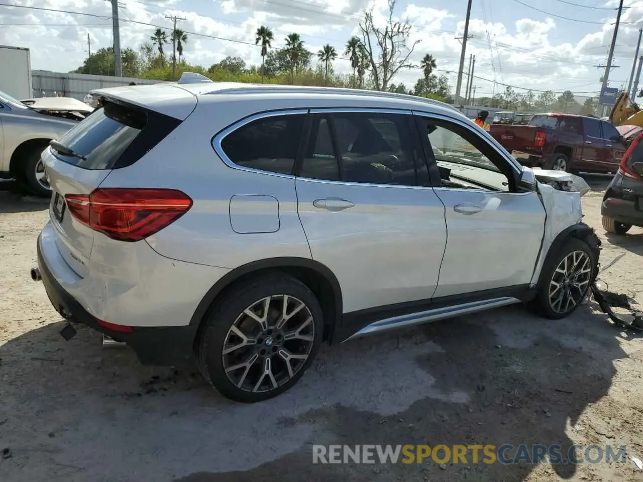 3 Photograph of a damaged car WBXJG7C00M5T23271 BMW X1 2021