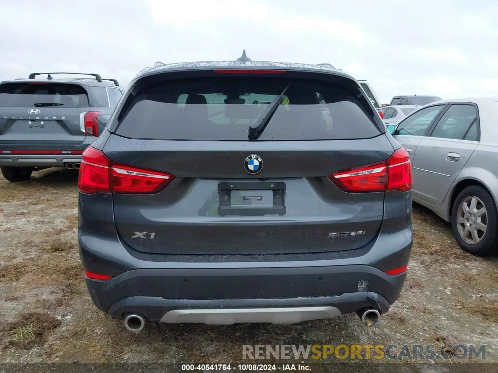 16 Photograph of a damaged car WBXJG7C00M5T74818 BMW X1 2021