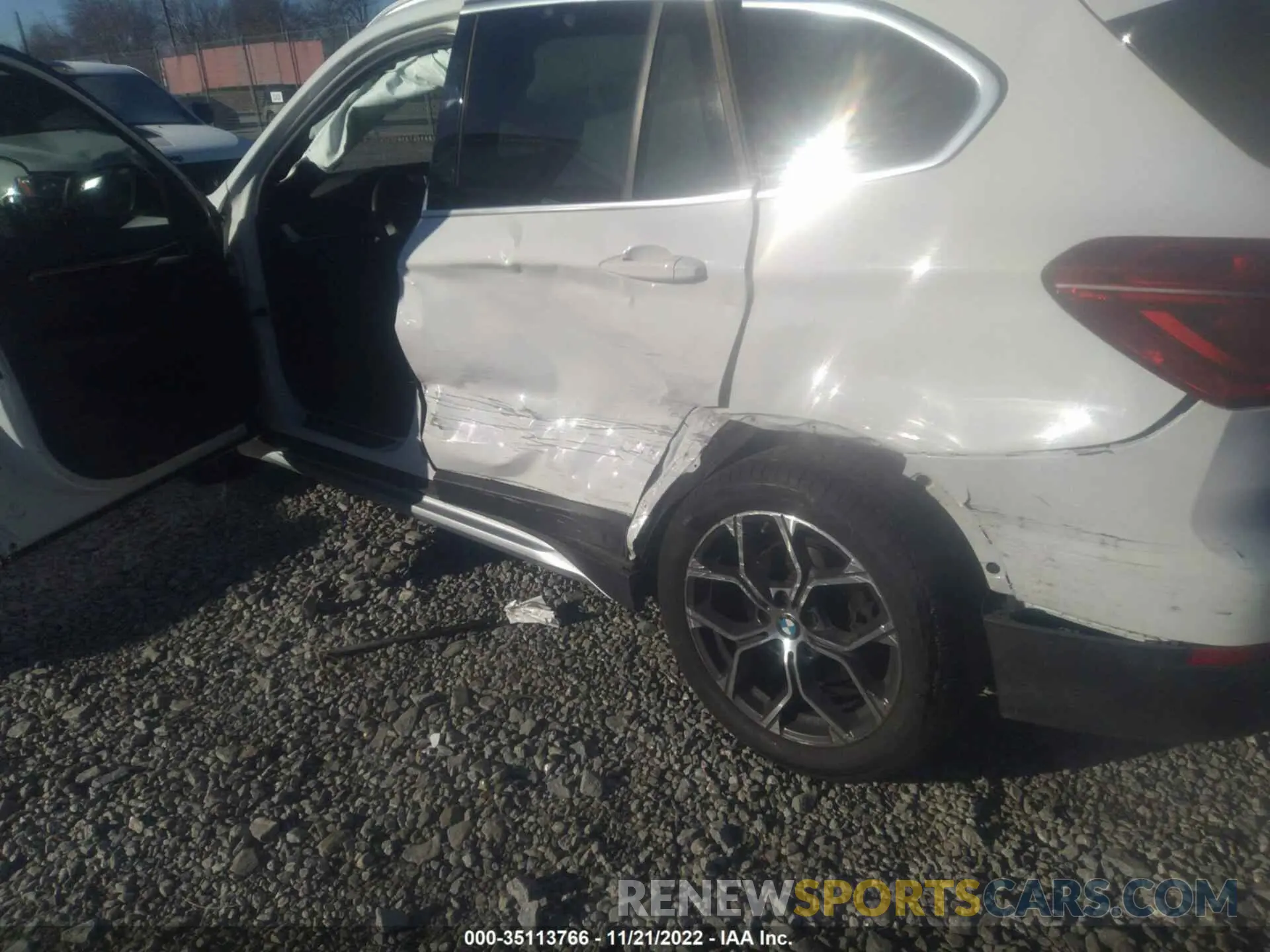 6 Photograph of a damaged car WBXJG7C01M5T52066 BMW X1 2021