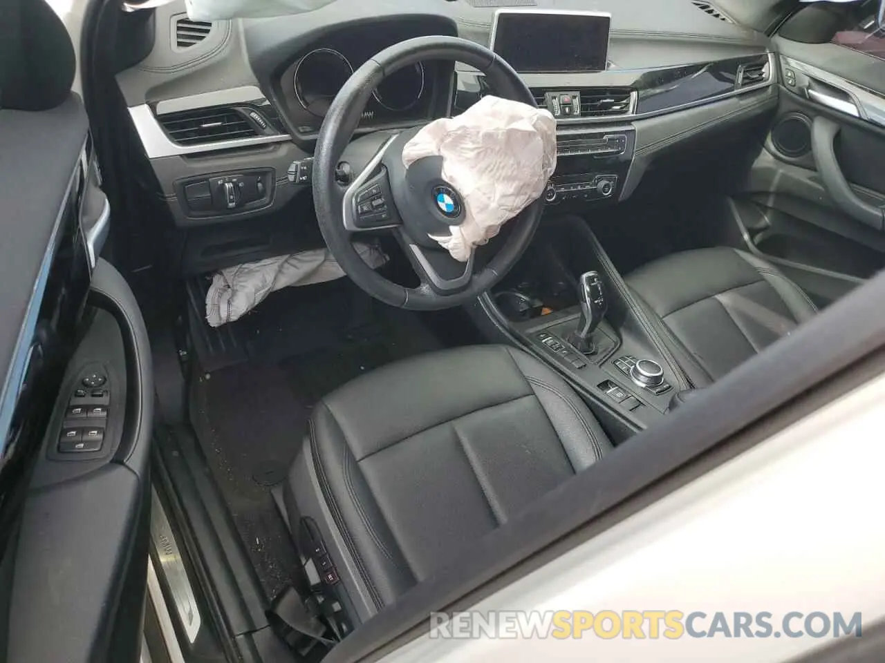 8 Photograph of a damaged car WBXJG7C01M5T72642 BMW X1 2021