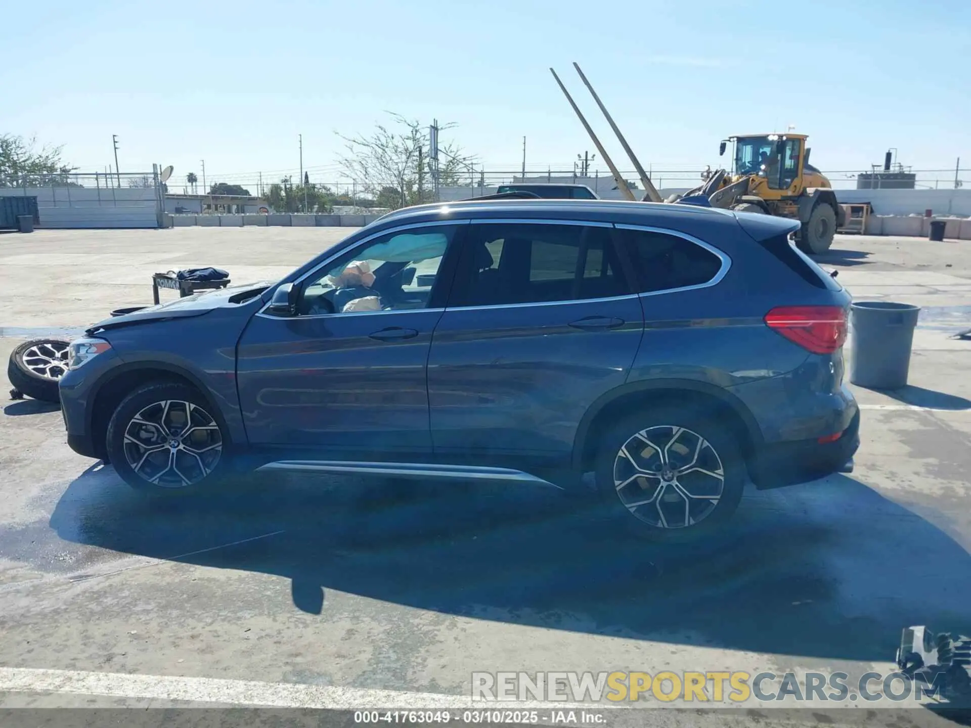 15 Photograph of a damaged car WBXJG7C02M5S13788 BMW X1 2021